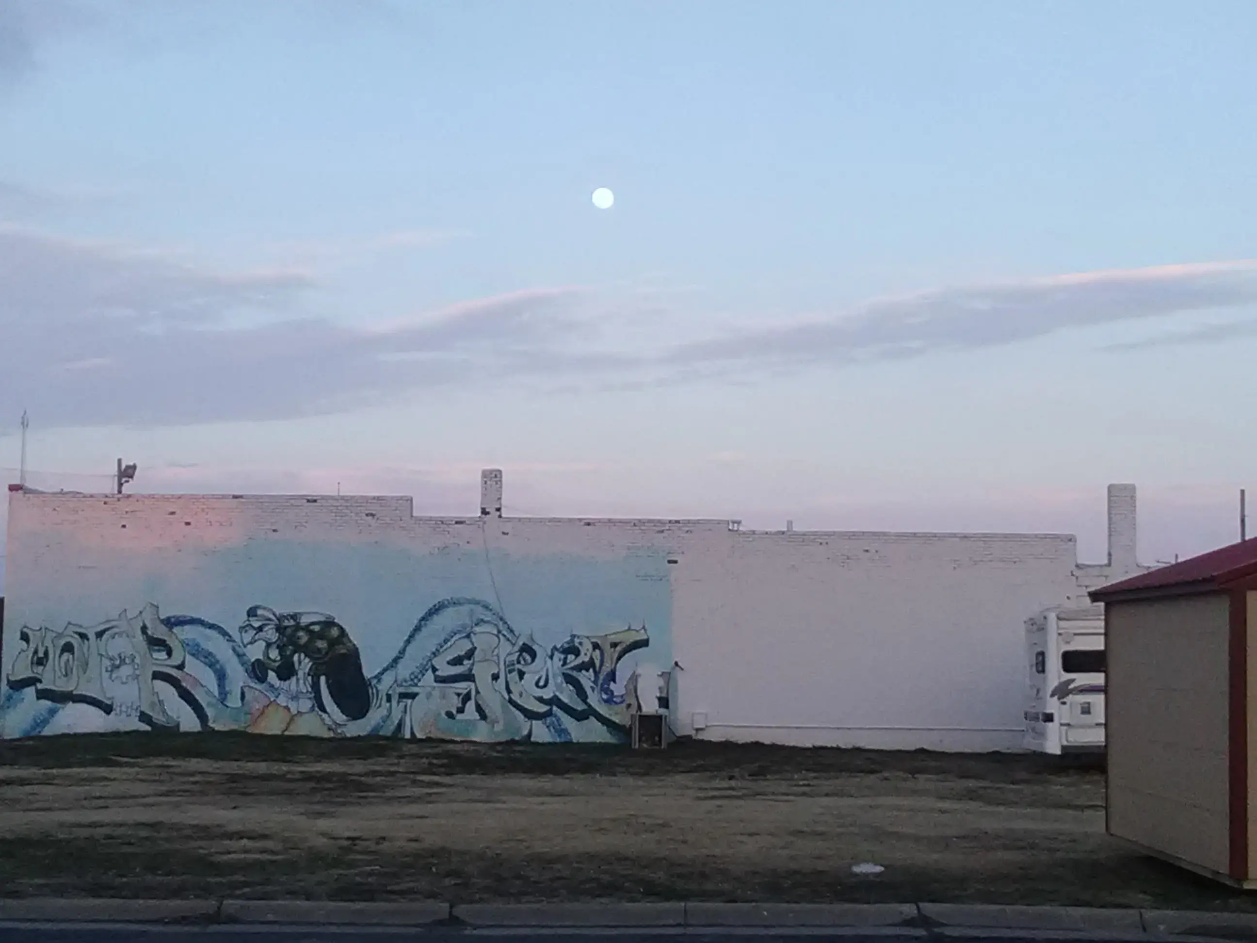 Giant Laundry - Image 3