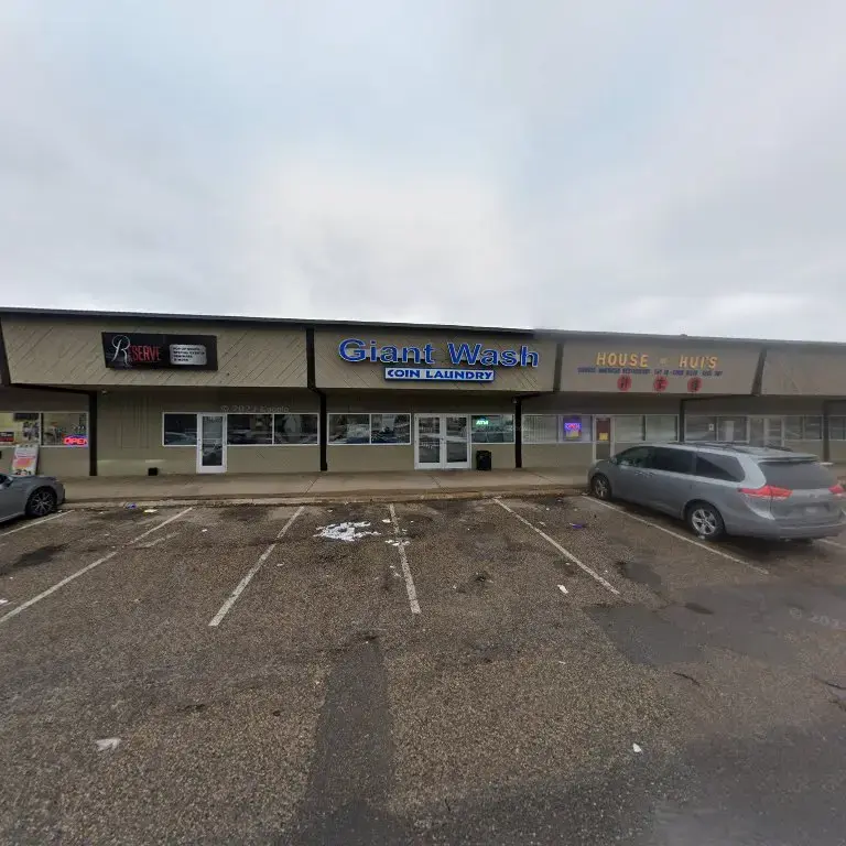 Giant Wash Coin Laundry thumbnail 7