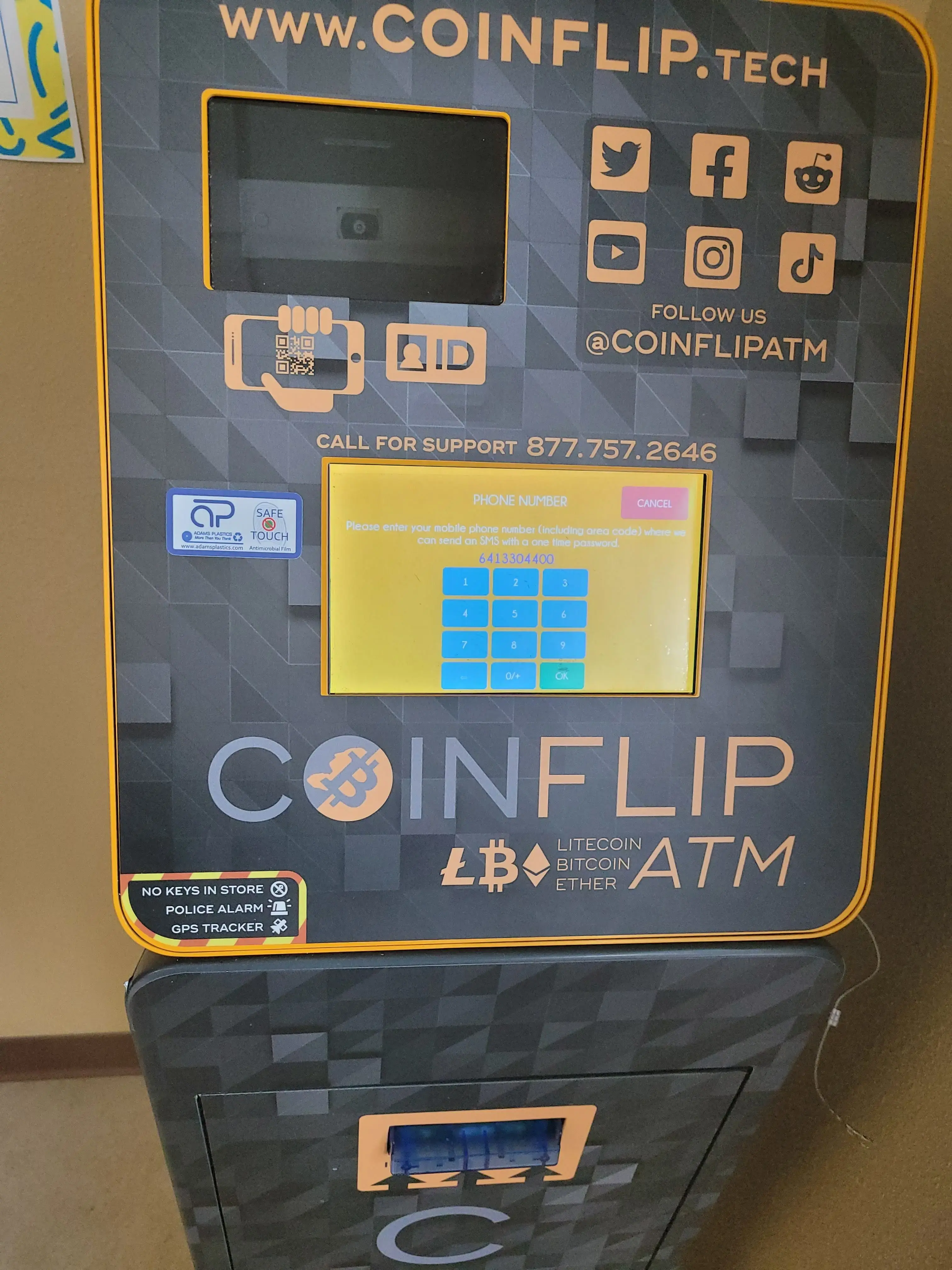 Giant Wash Coin Laundry - Image 8