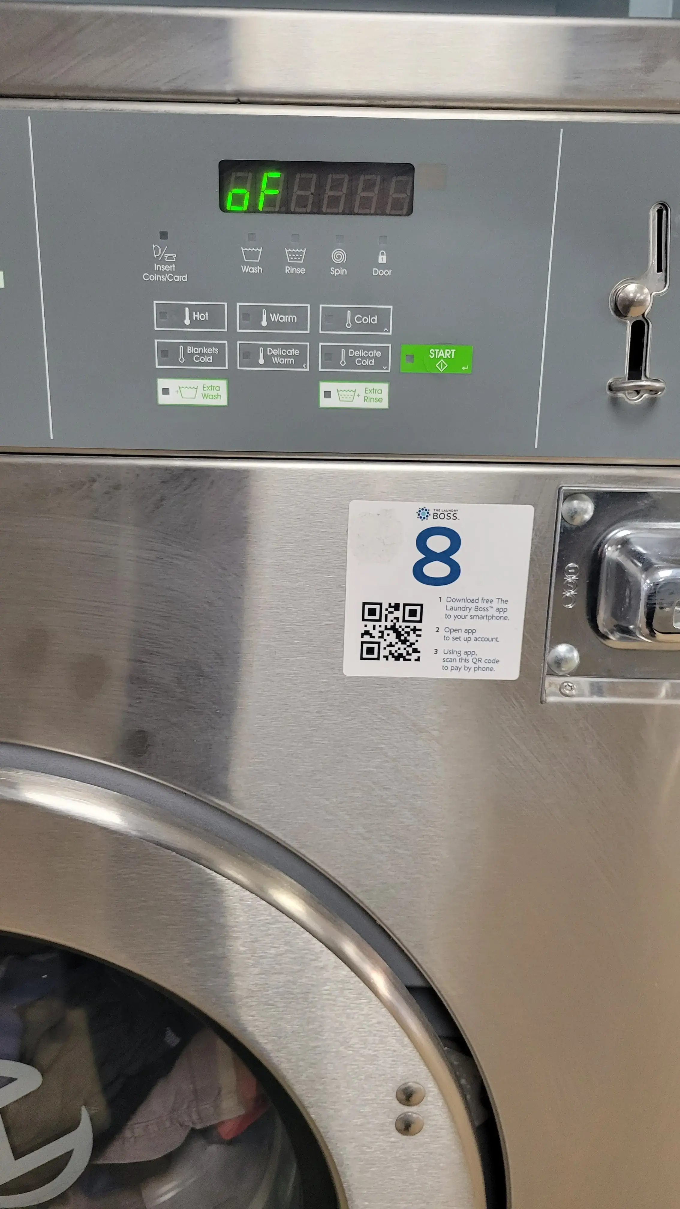 Giant Wash Coin Laundry thumbnail 20