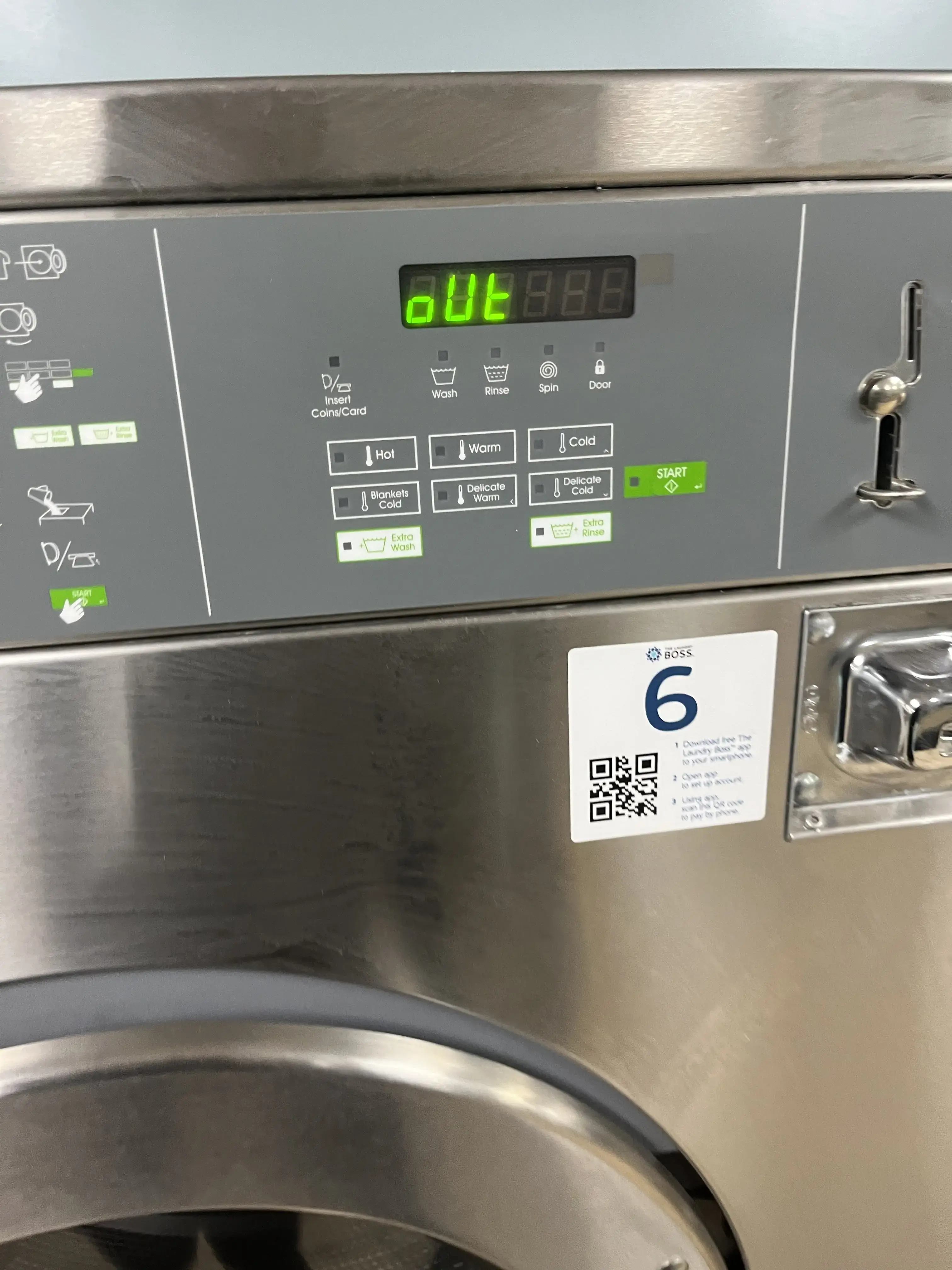 Giant Wash Coin Laundry thumbnail 18