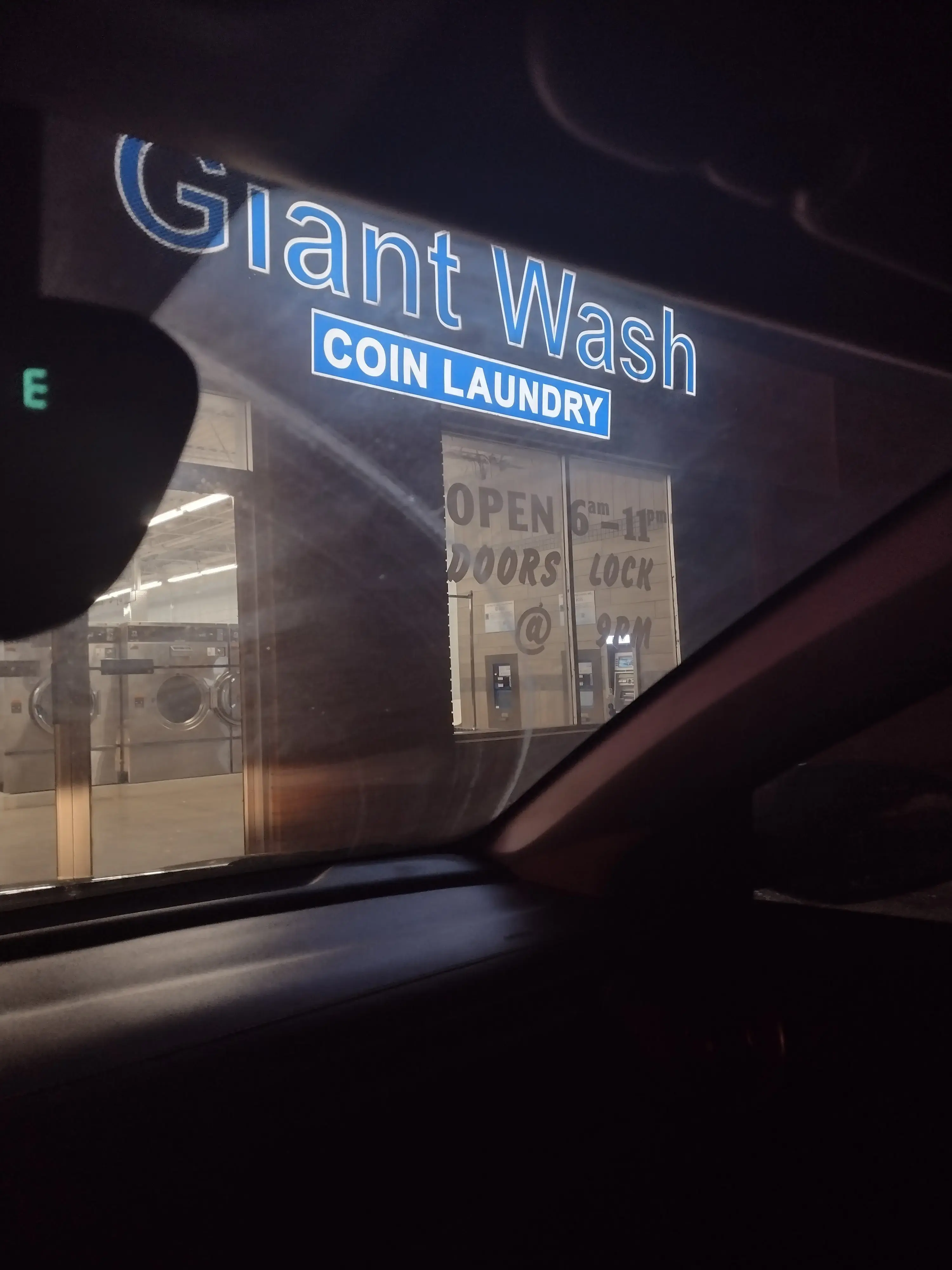 Giant Wash Skyline Cleaners thumbnail 6