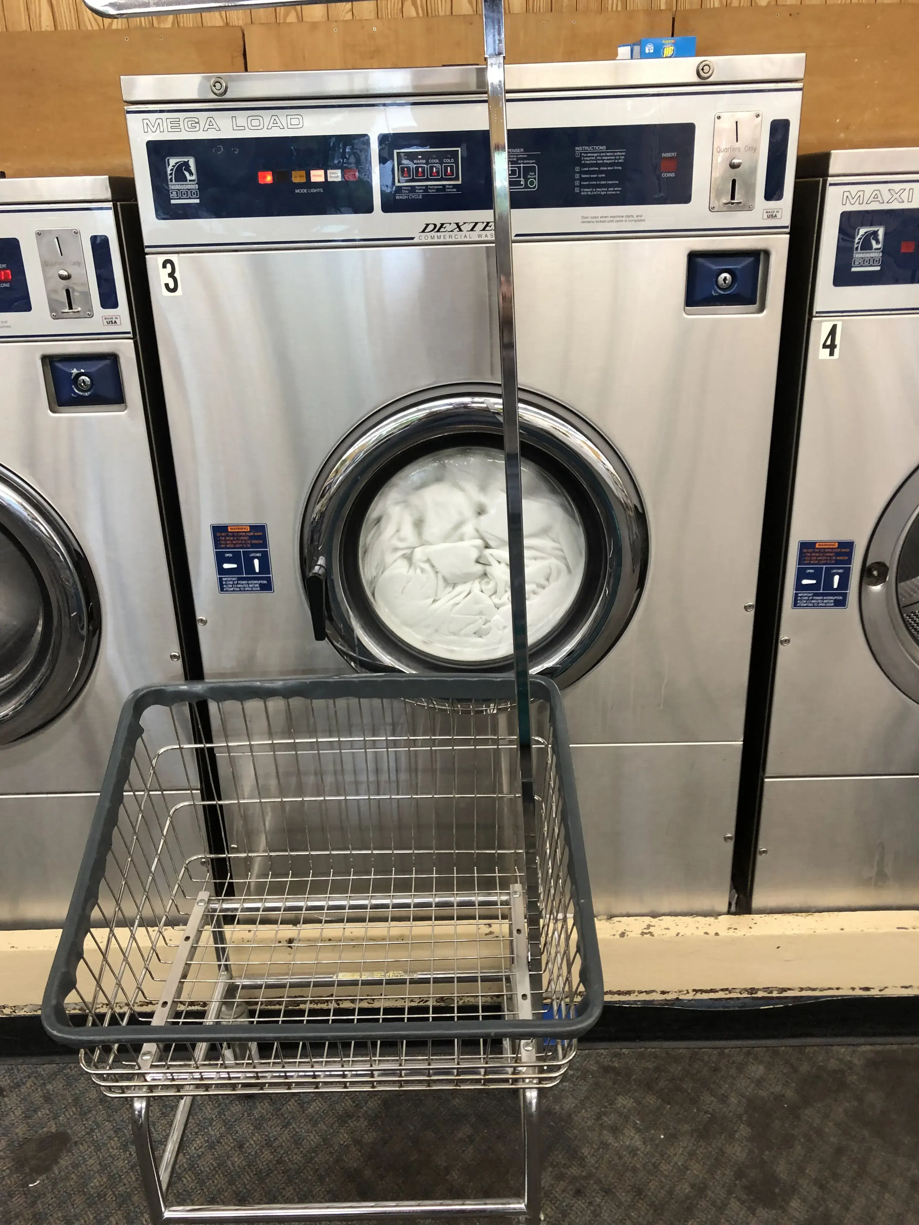 Giant Wash Skyline Cleaners thumbnail 2