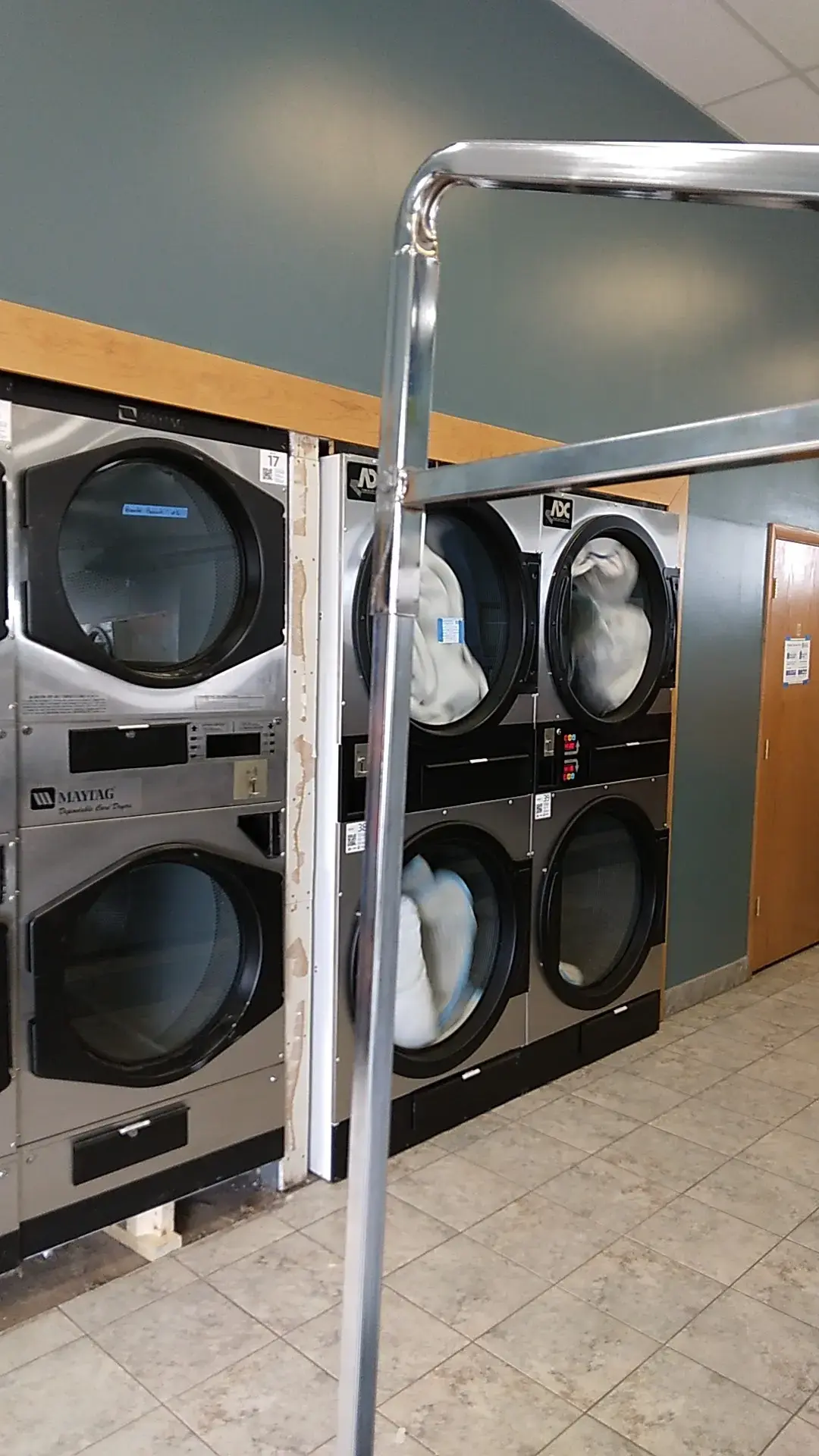 Giant Wash Skyline Express thumbnail 3