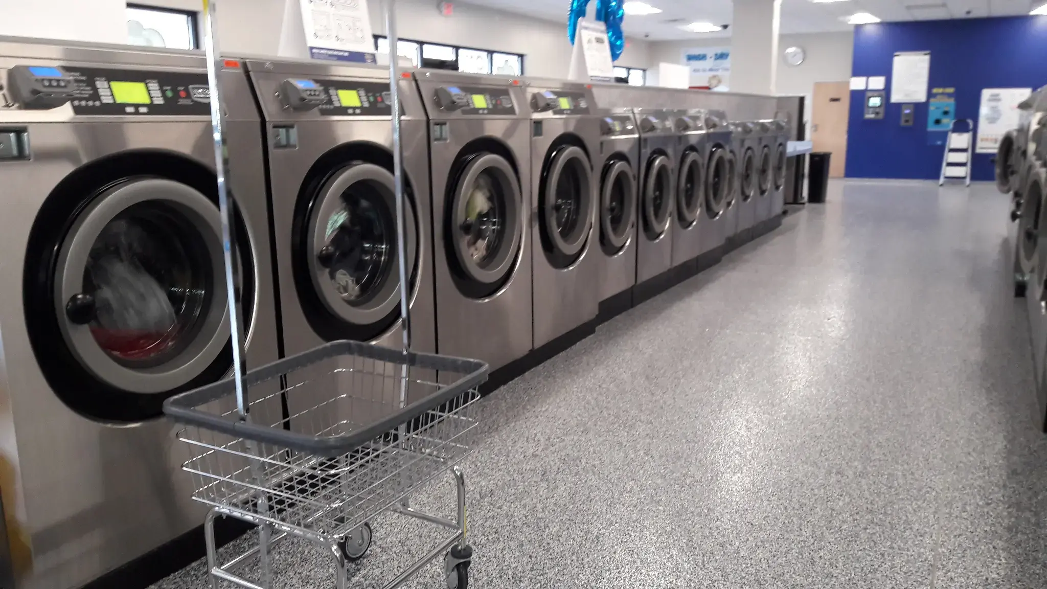 GIGI'S LAUNDROMAT - Image 15