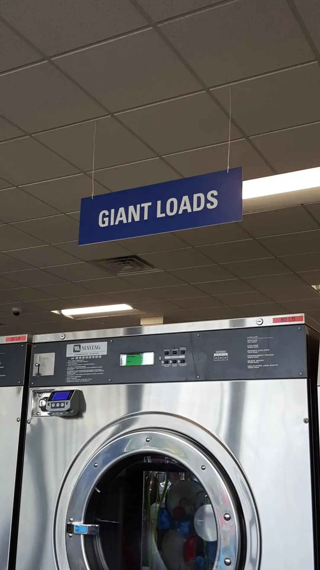 GIGI'S LAUNDROMAT thumbnail 10