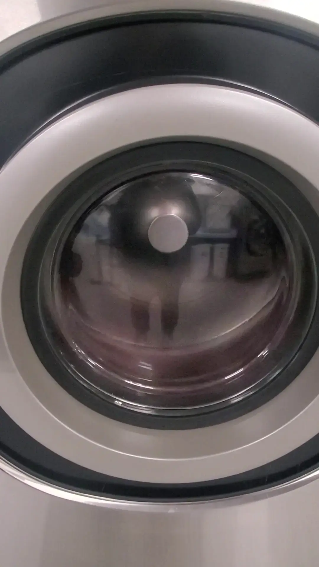 GIGI'S LAUNDROMAT thumbnail 6