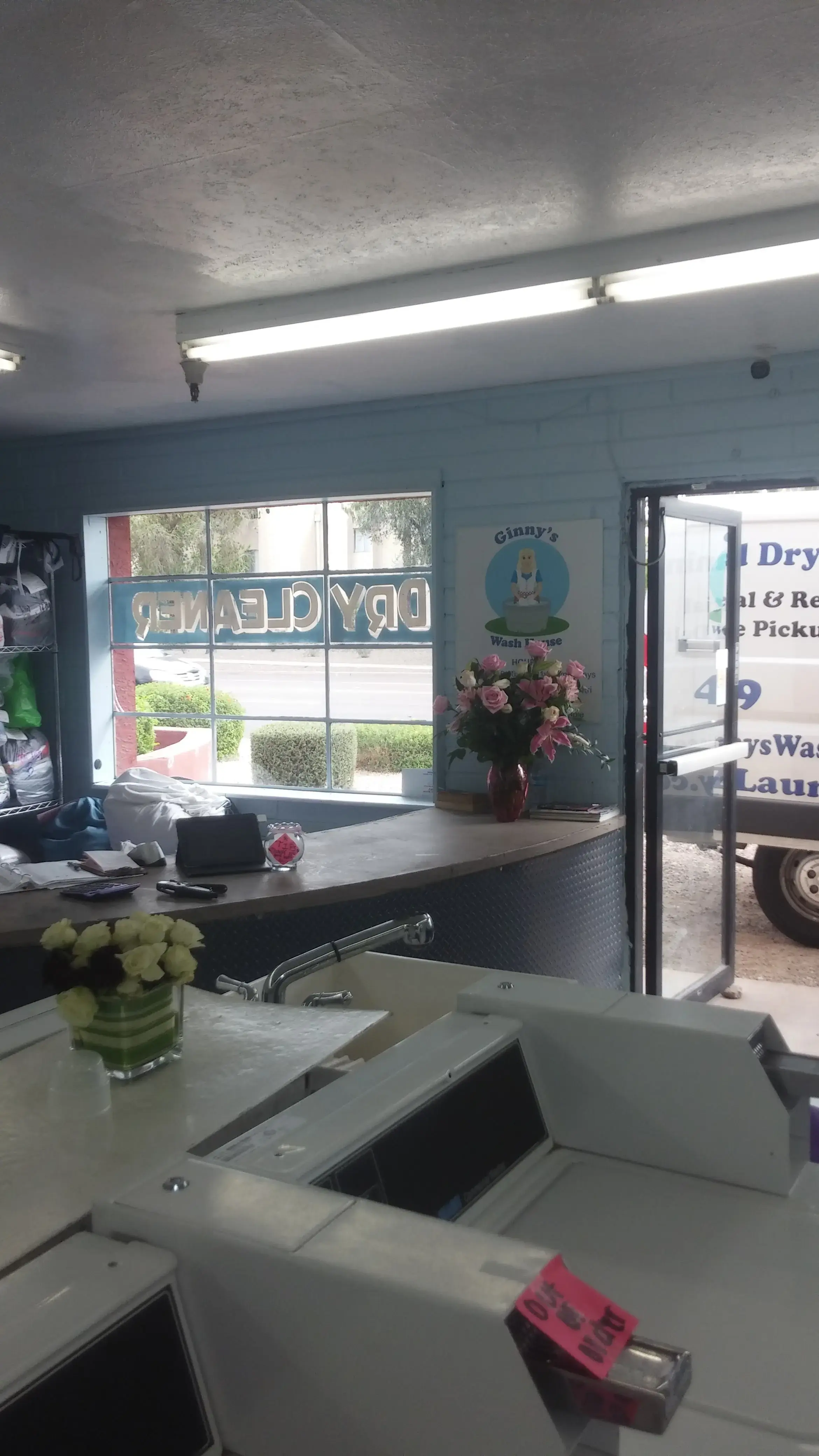 Ginny's Wash House Laundry Service thumbnail 7