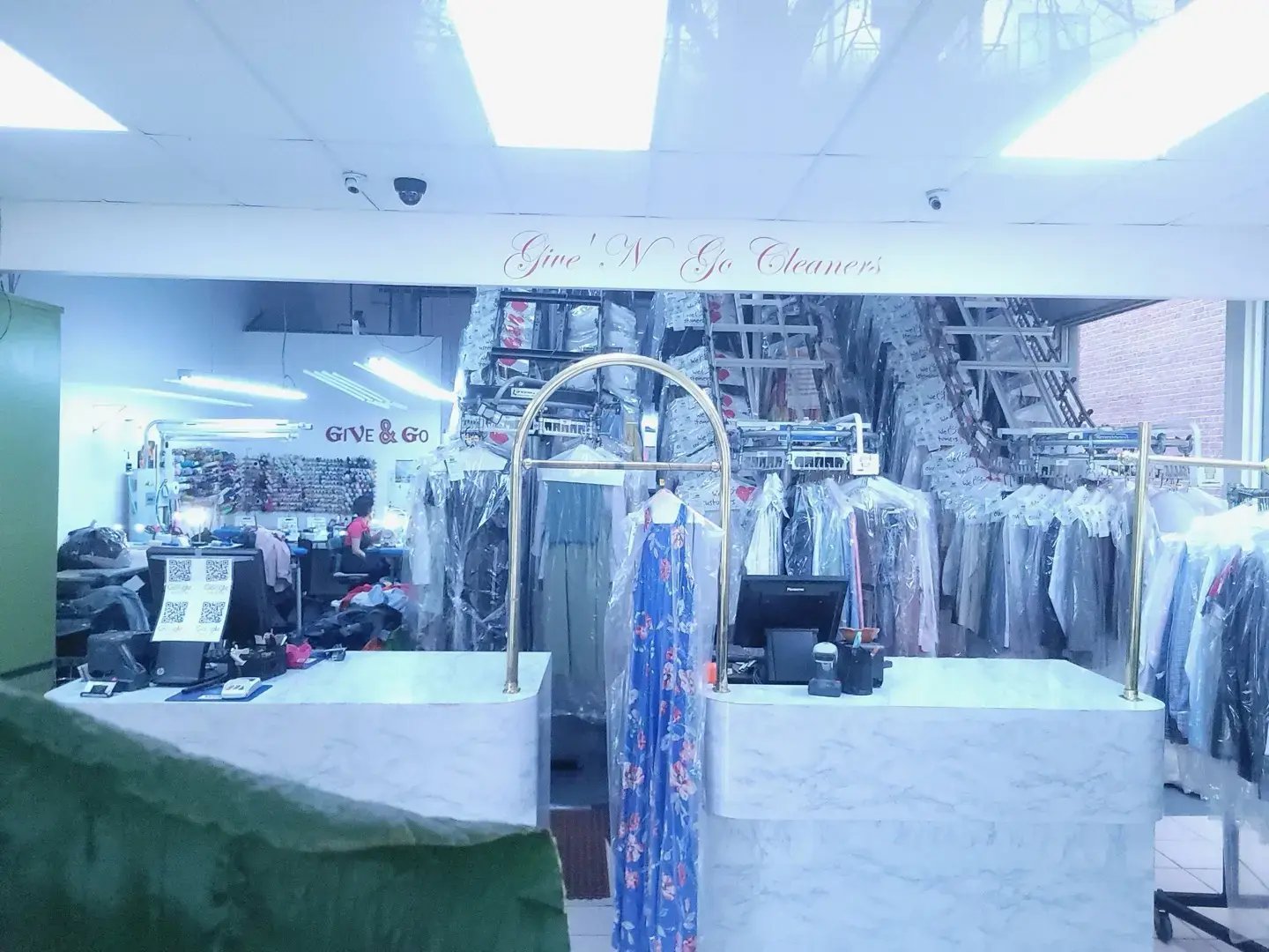 Give N Go Cleaners - Atlanta thumbnail 4