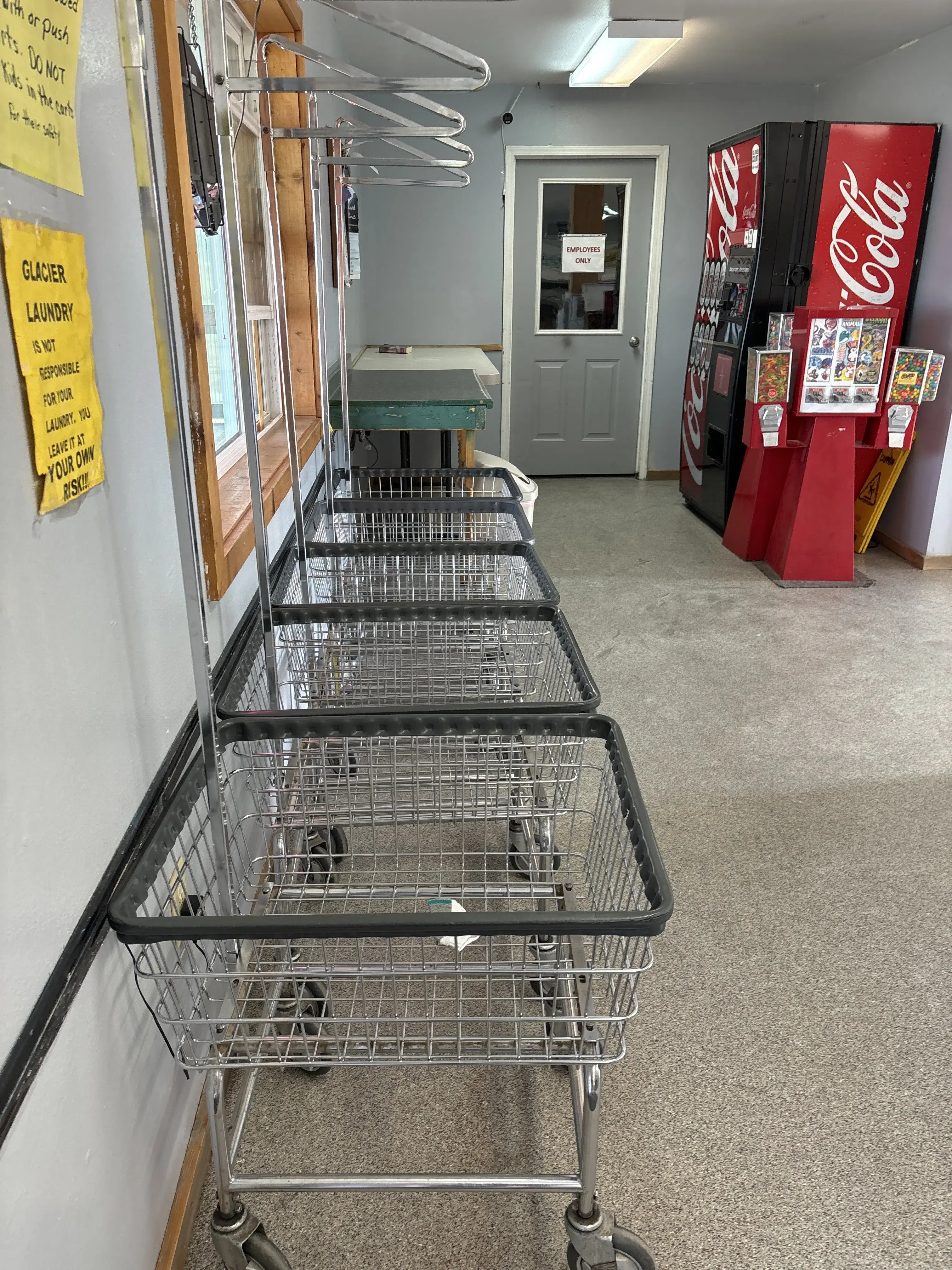 Glacier Laundry - Image 7