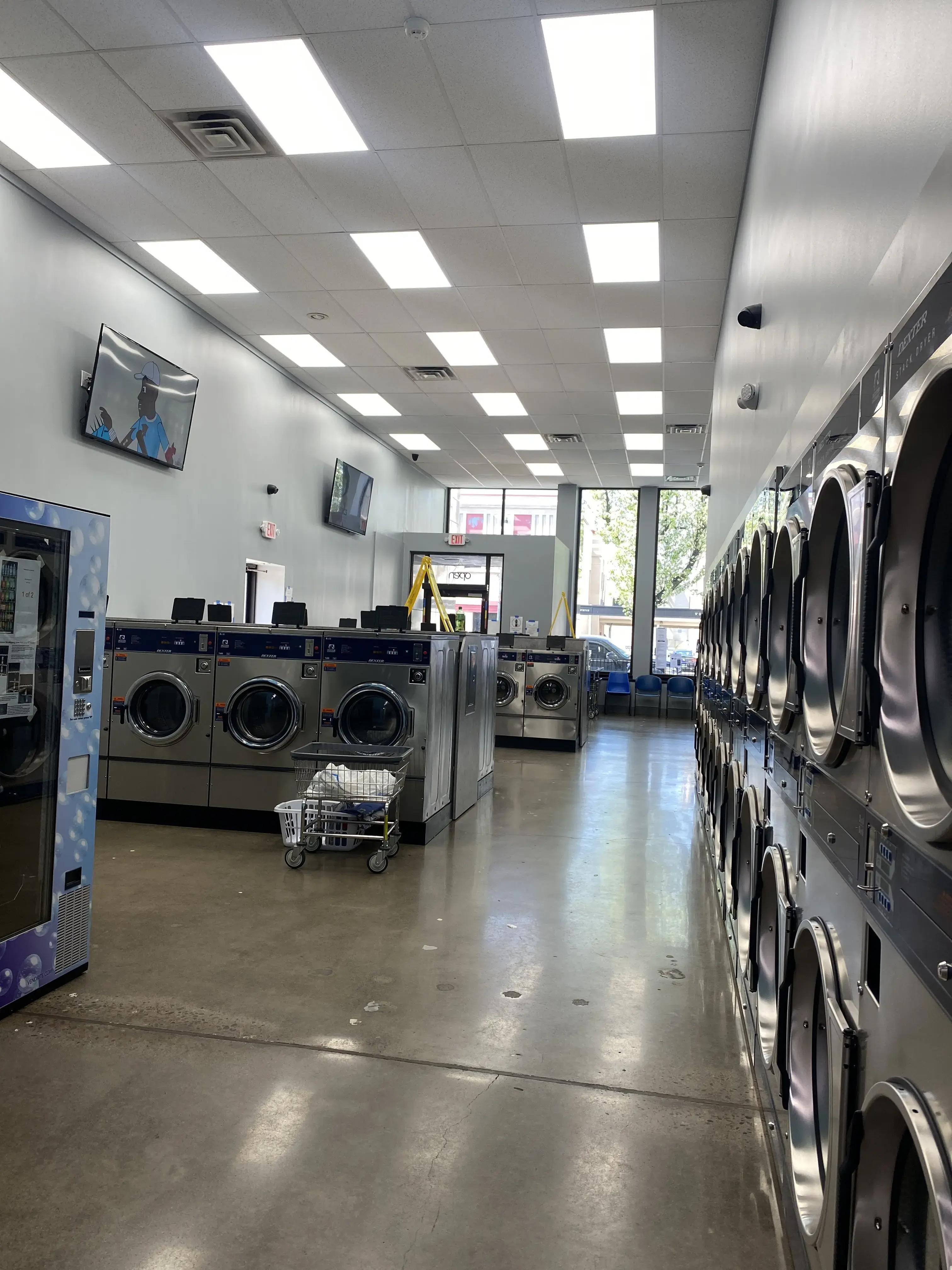 GO 2 Laundromat - Image 4