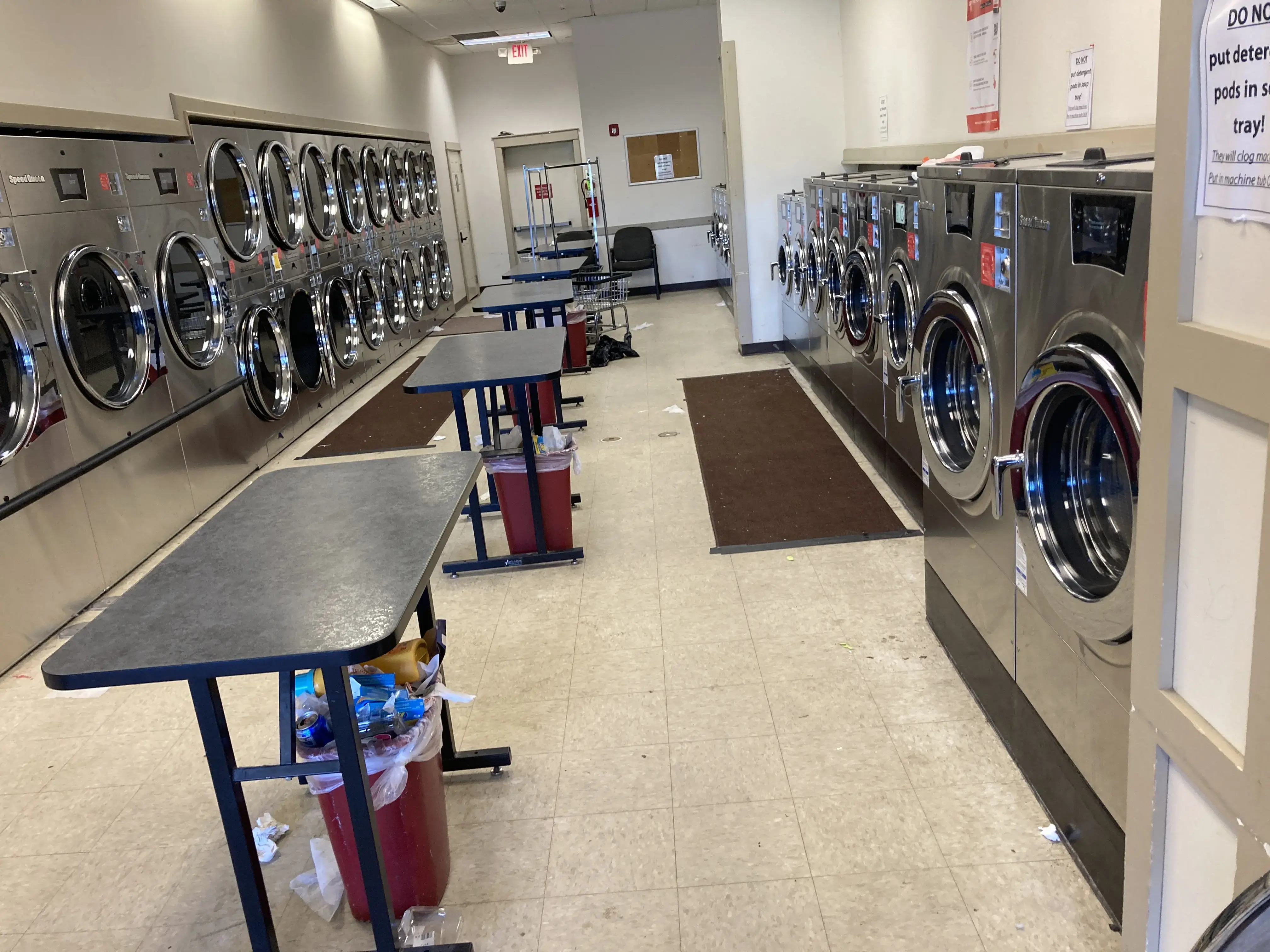 Gold Medal Laundromat thumbnail 14