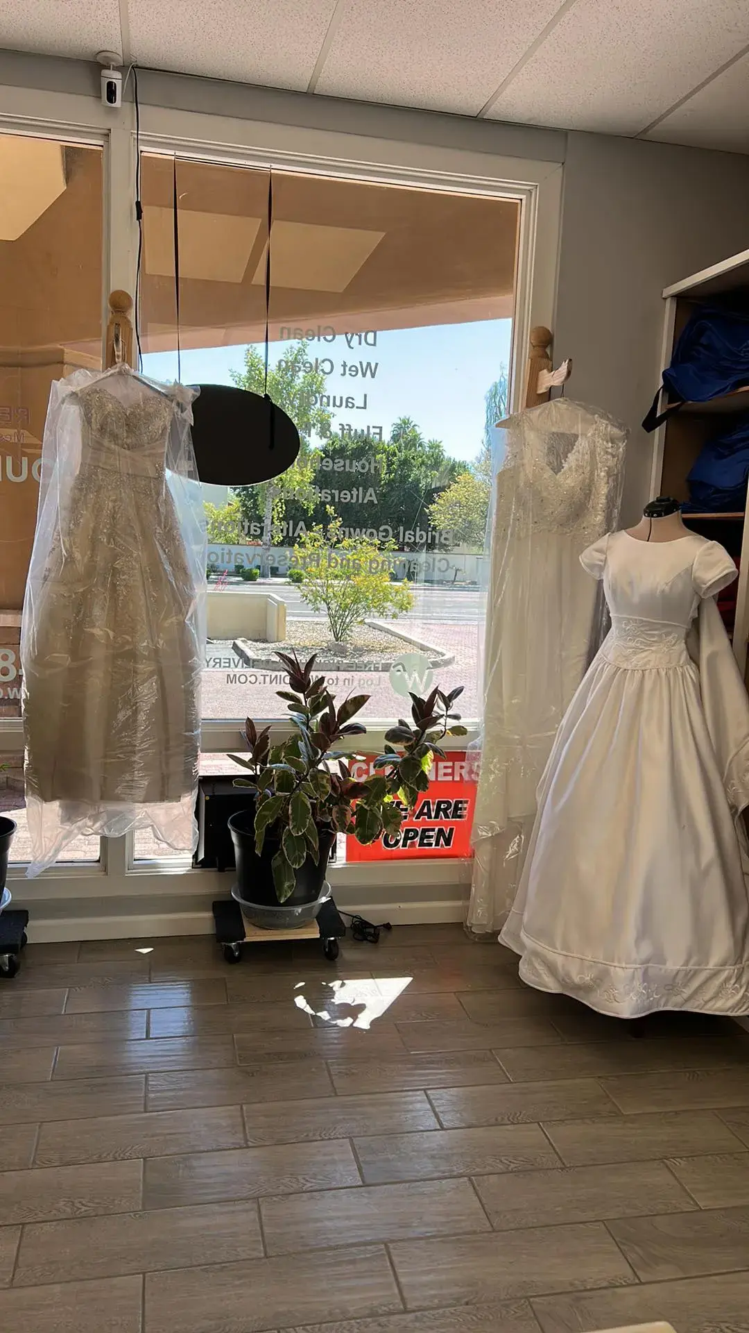 Gold Mountain Cleaners and Bridal Alterations thumbnail 4