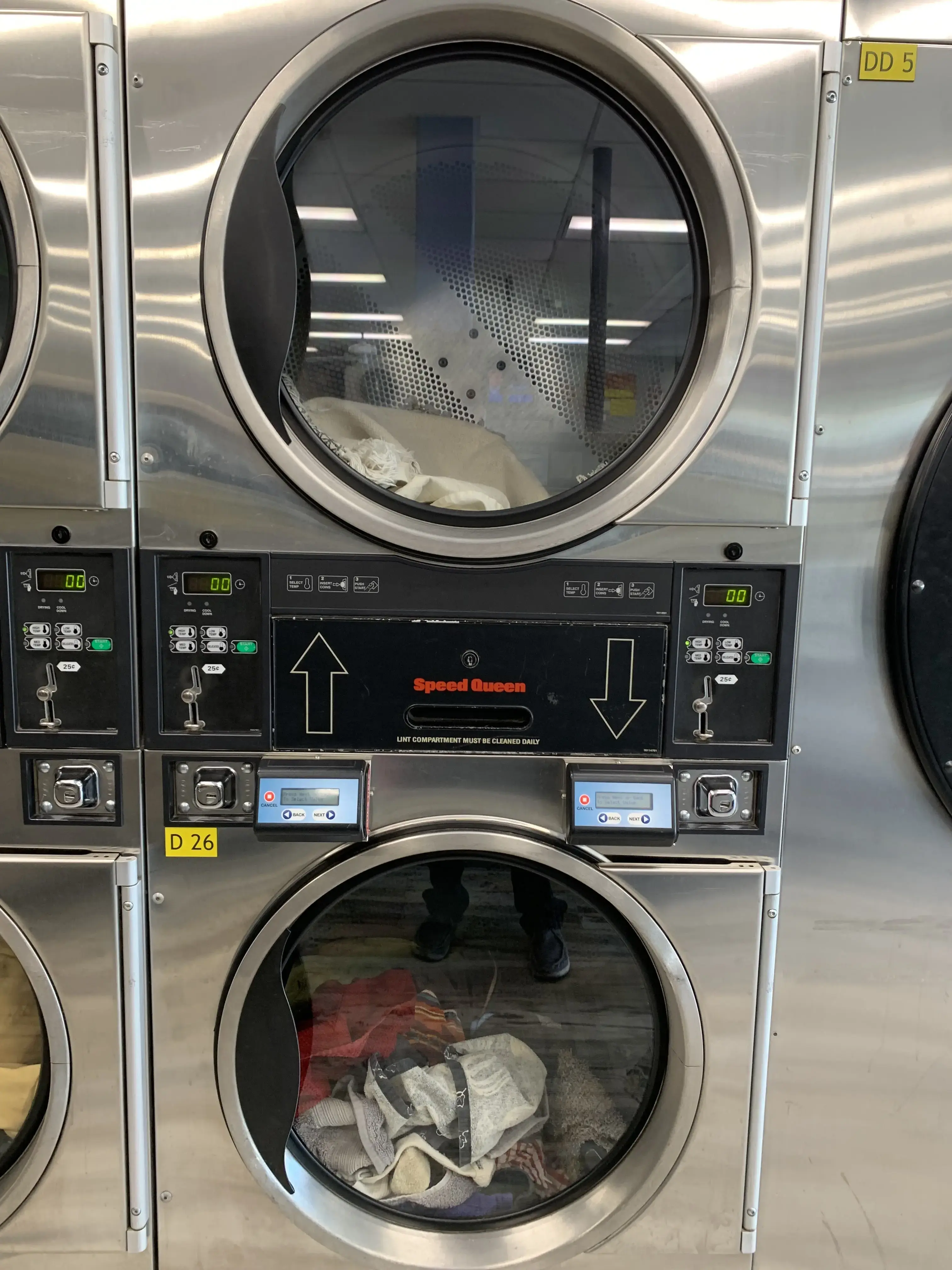 Gold Run Laundromat thumbnail 9