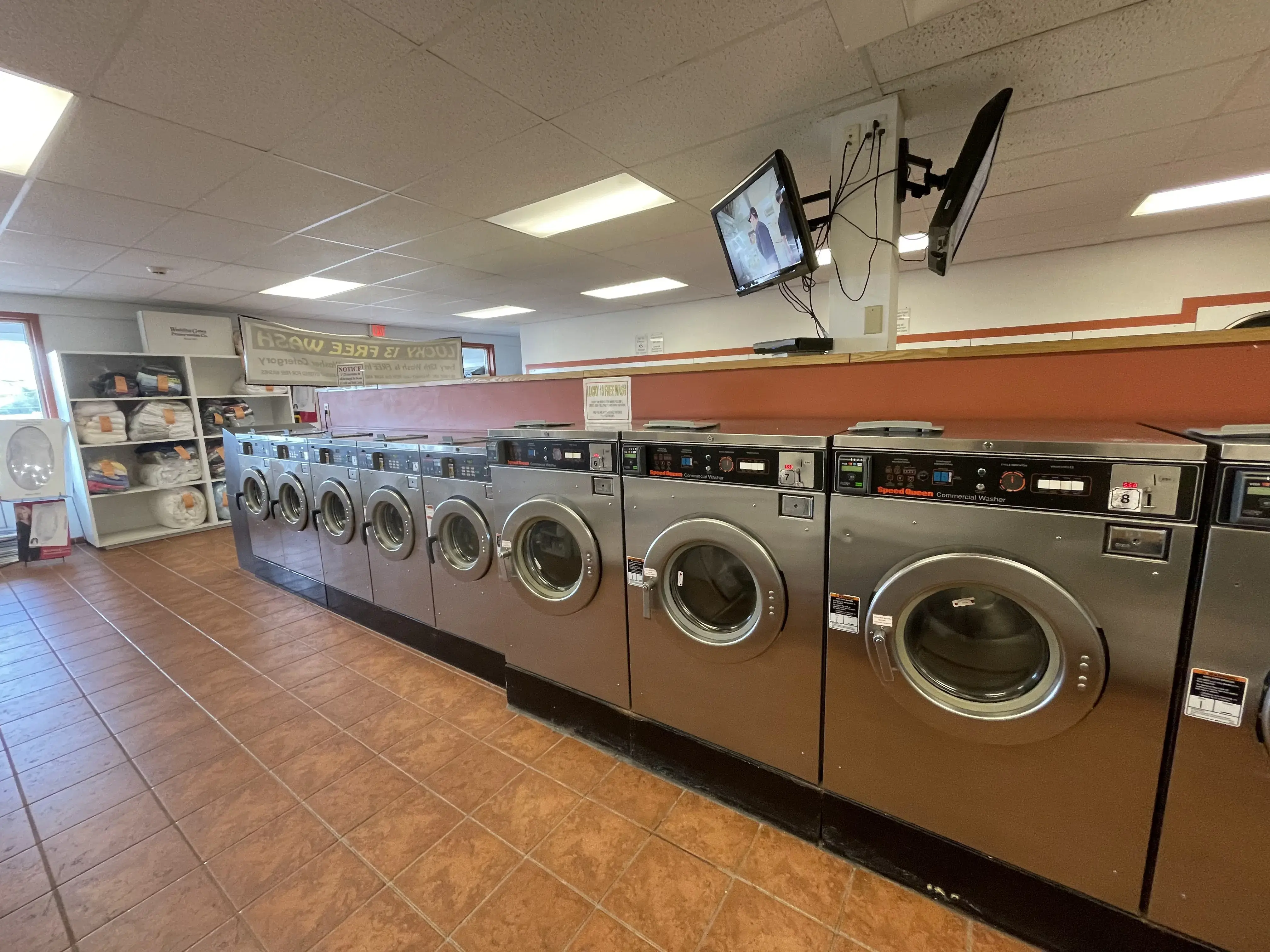 Gold Star Cleaners thumbnail 1