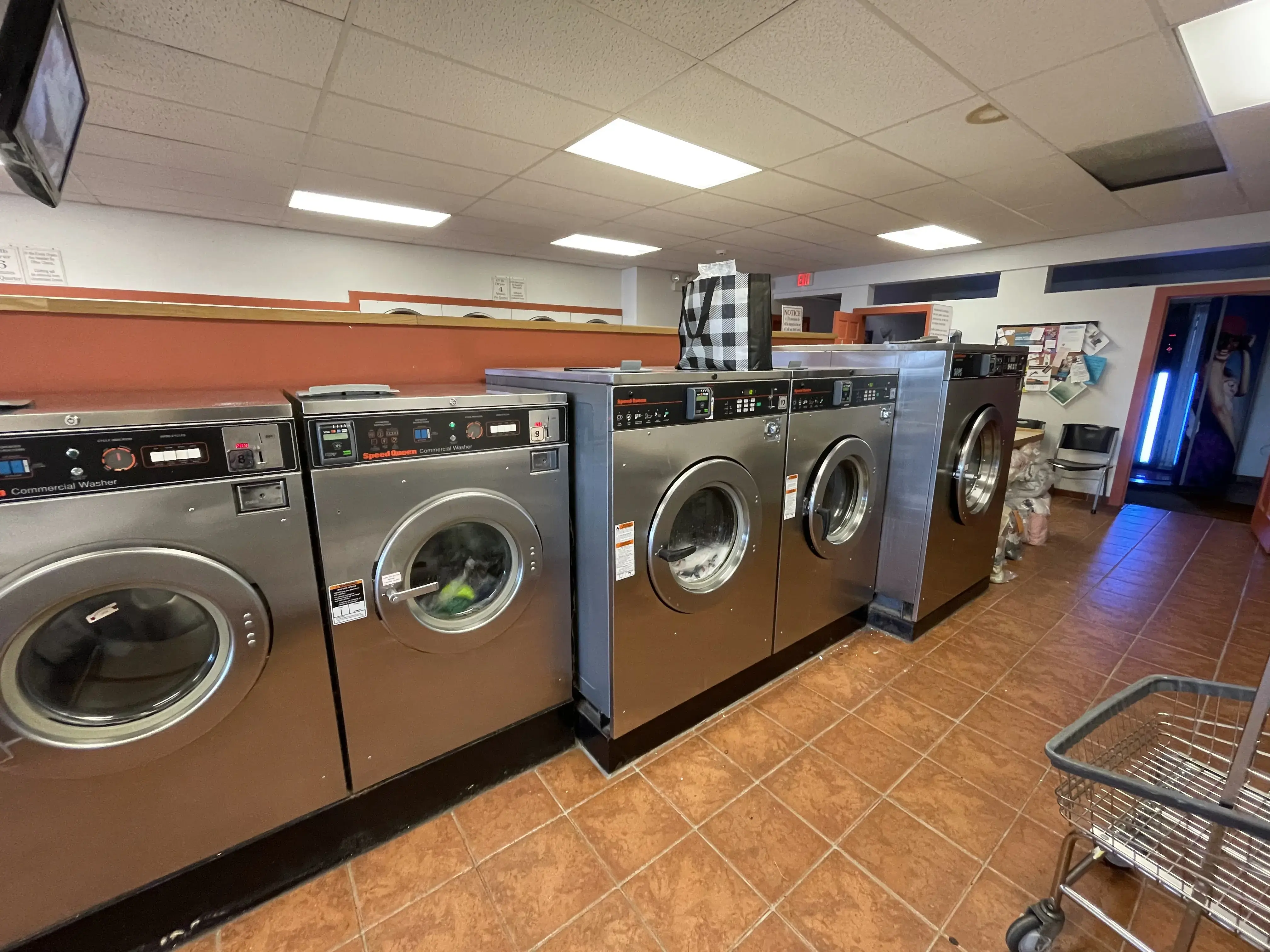 Gold Star Cleaners - Image 10