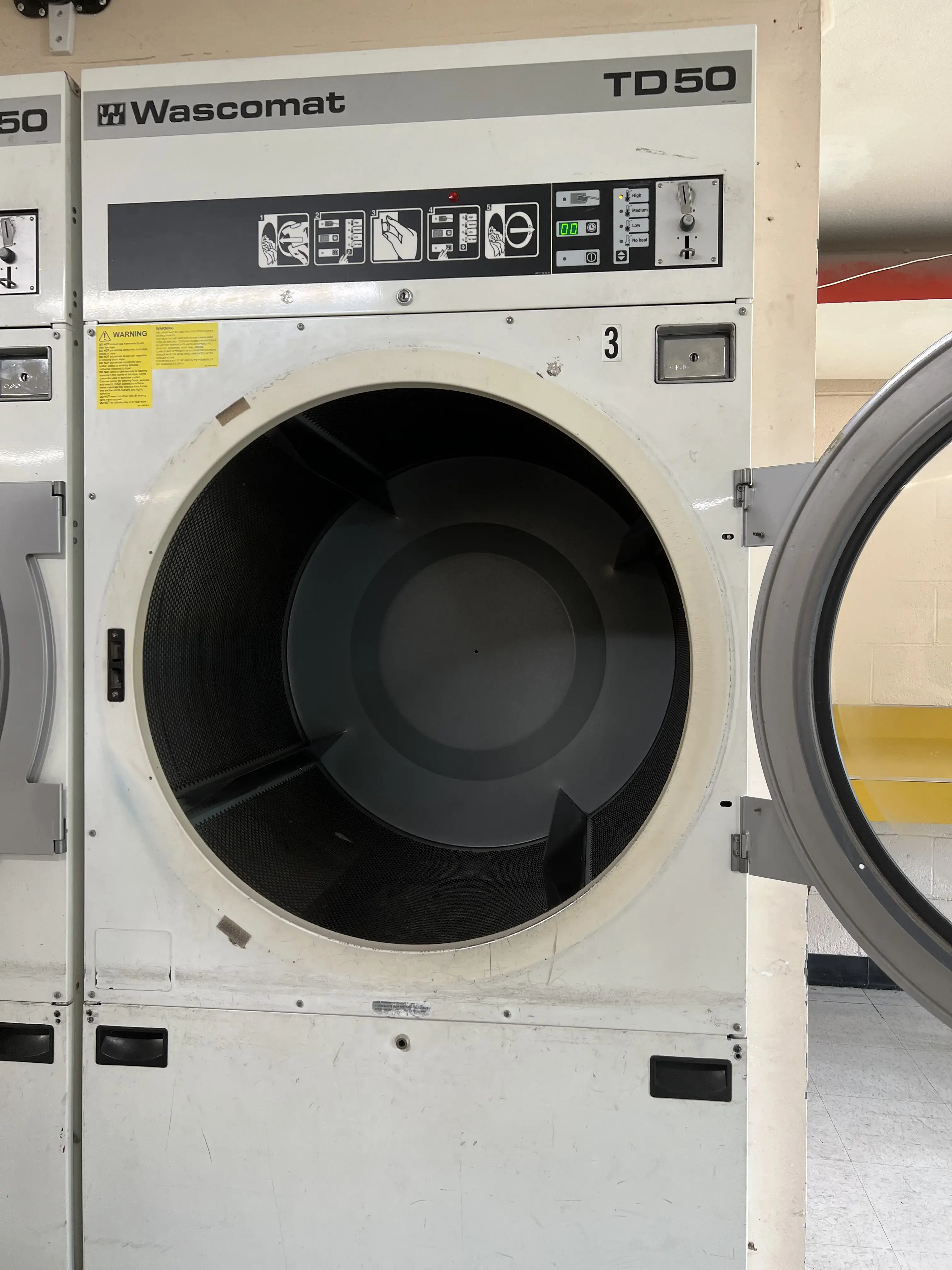 Golden Coin Laundry thumbnail 11