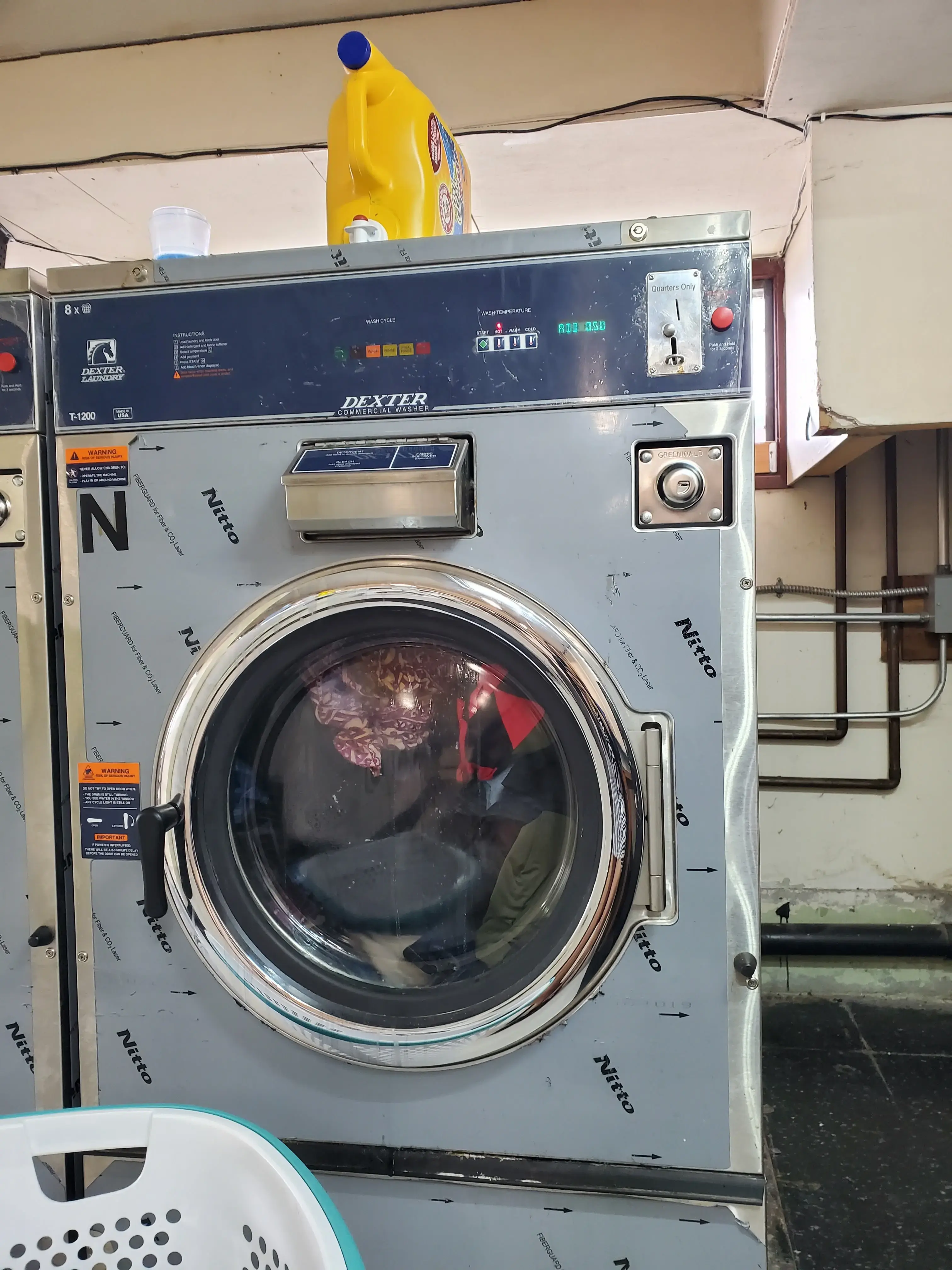 Golden Coin Laundry thumbnail 12