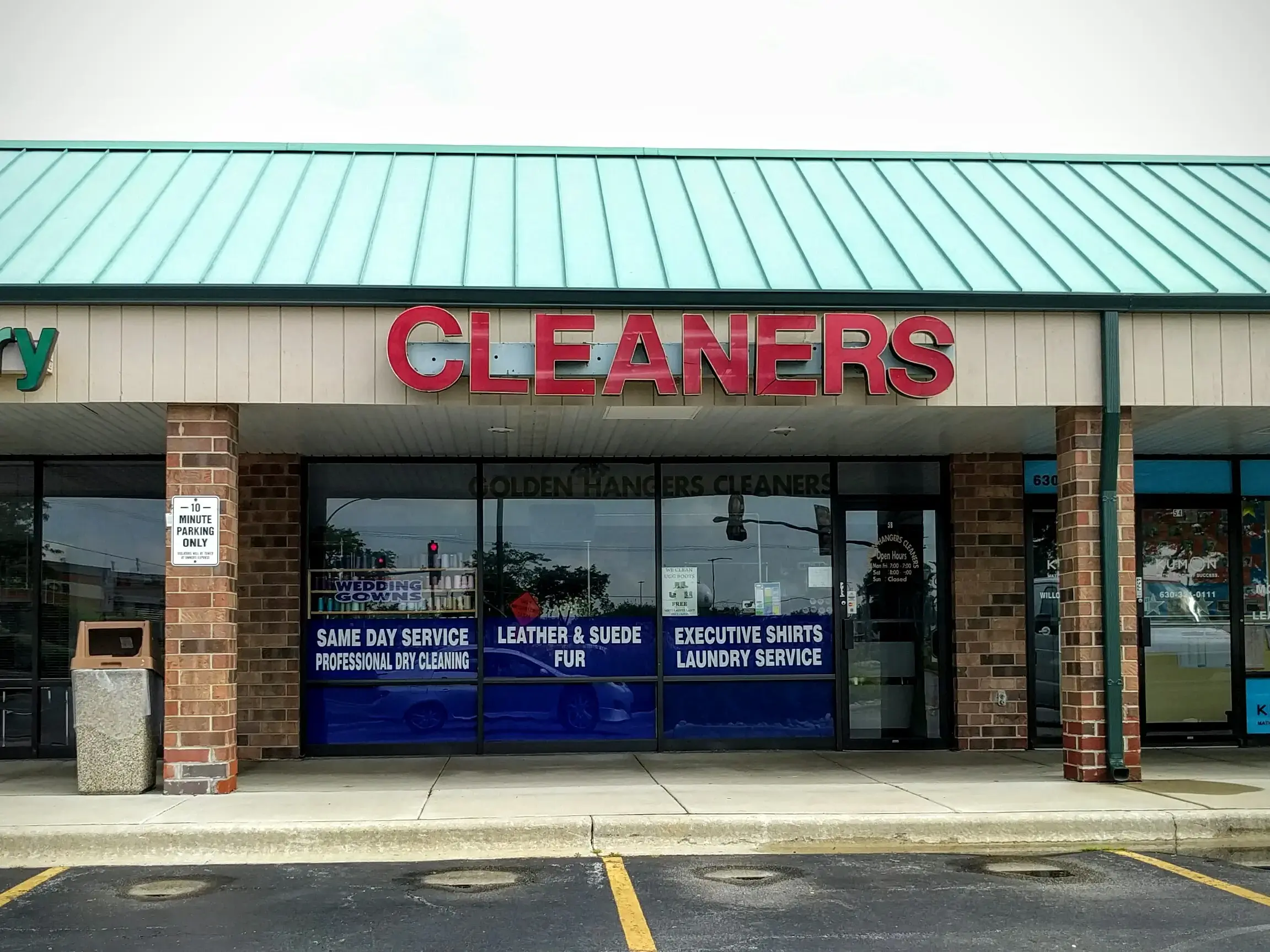 Golden Hangers Inc - Image 1