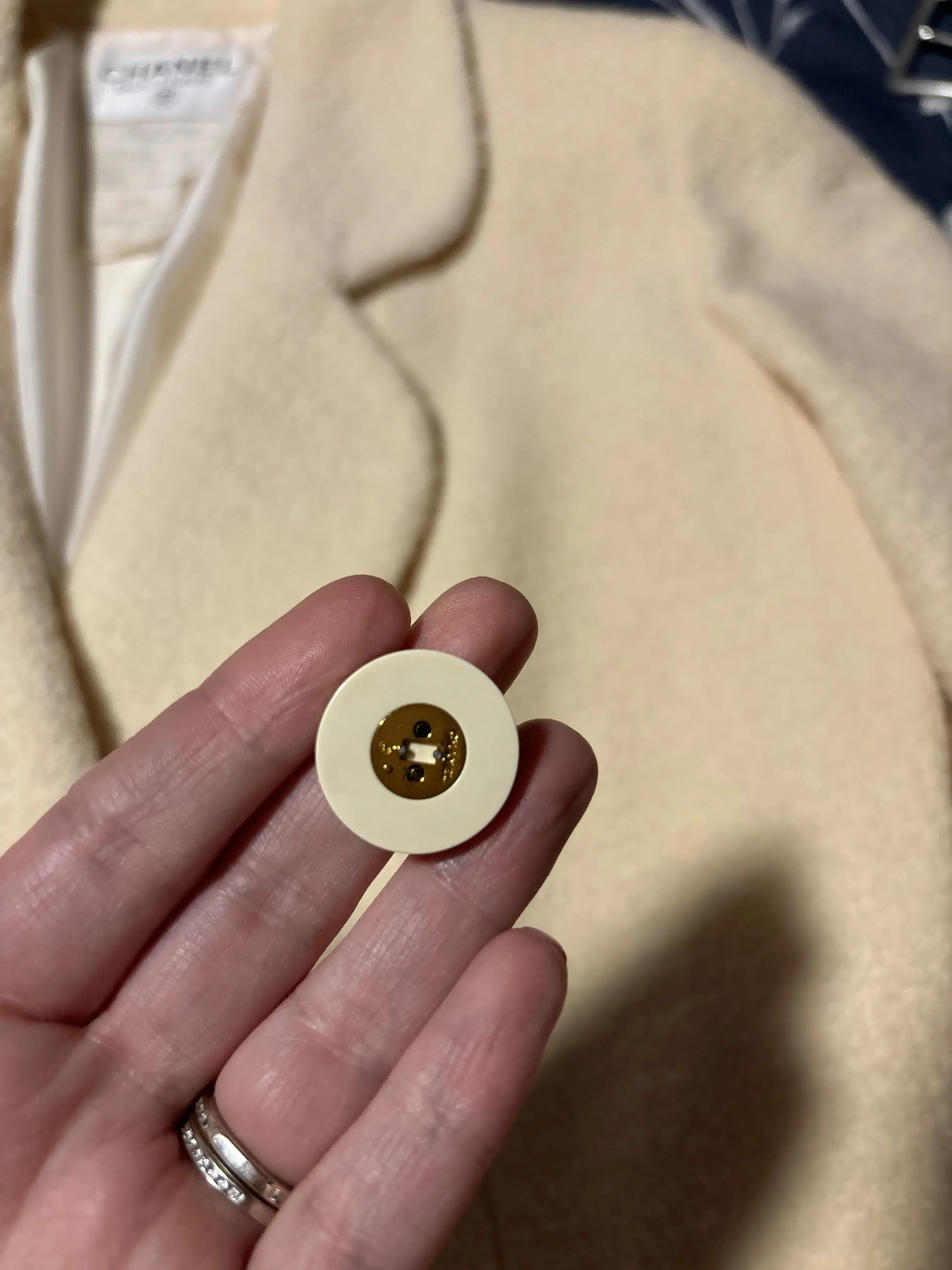 Golden Hangers Inc - Image 2