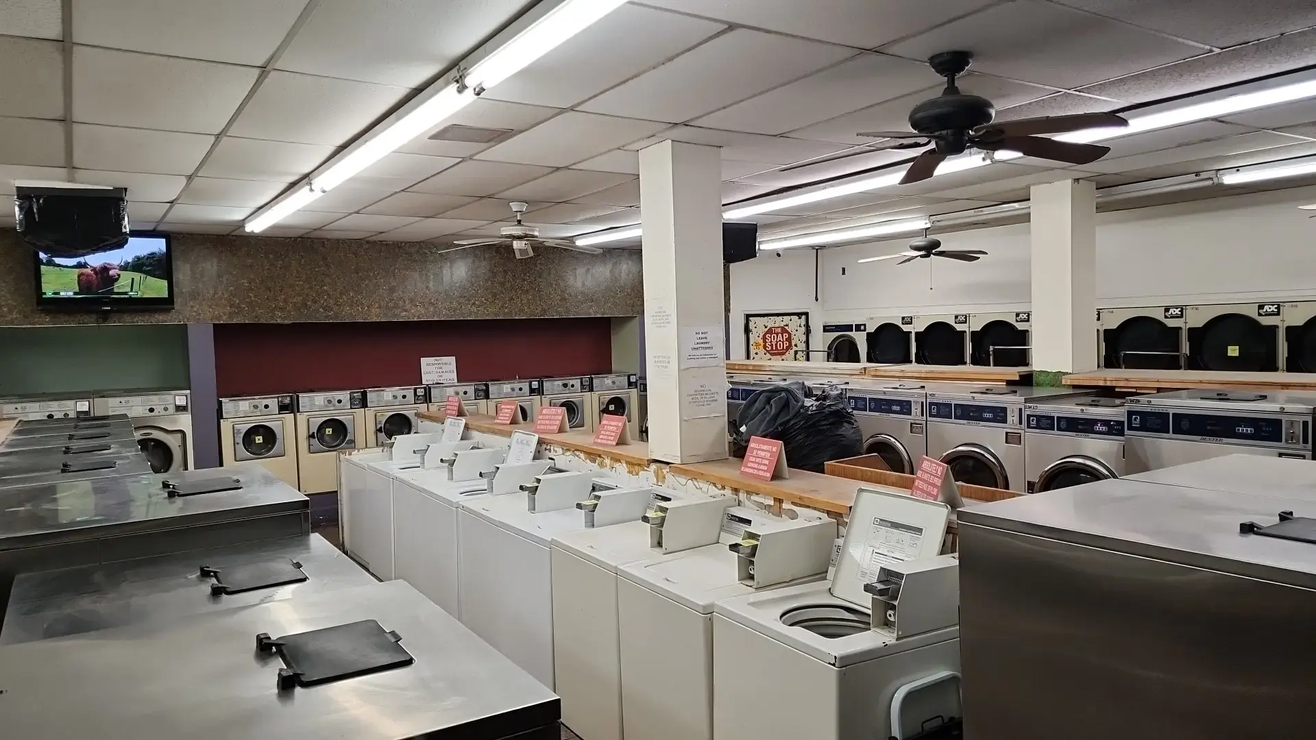 Golden Suds Laundry - Image 4