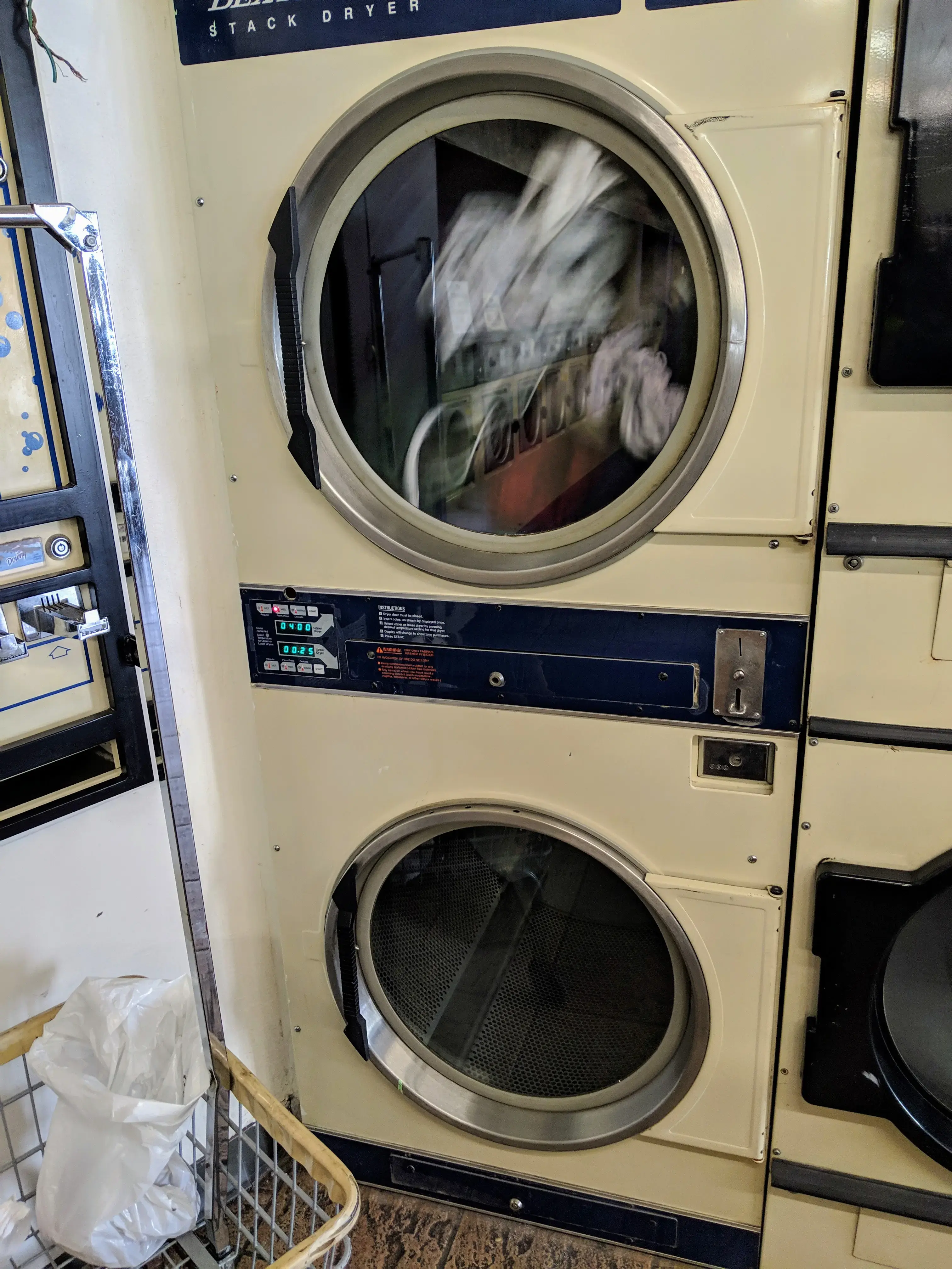 Golden Suds Laundry - Image 10