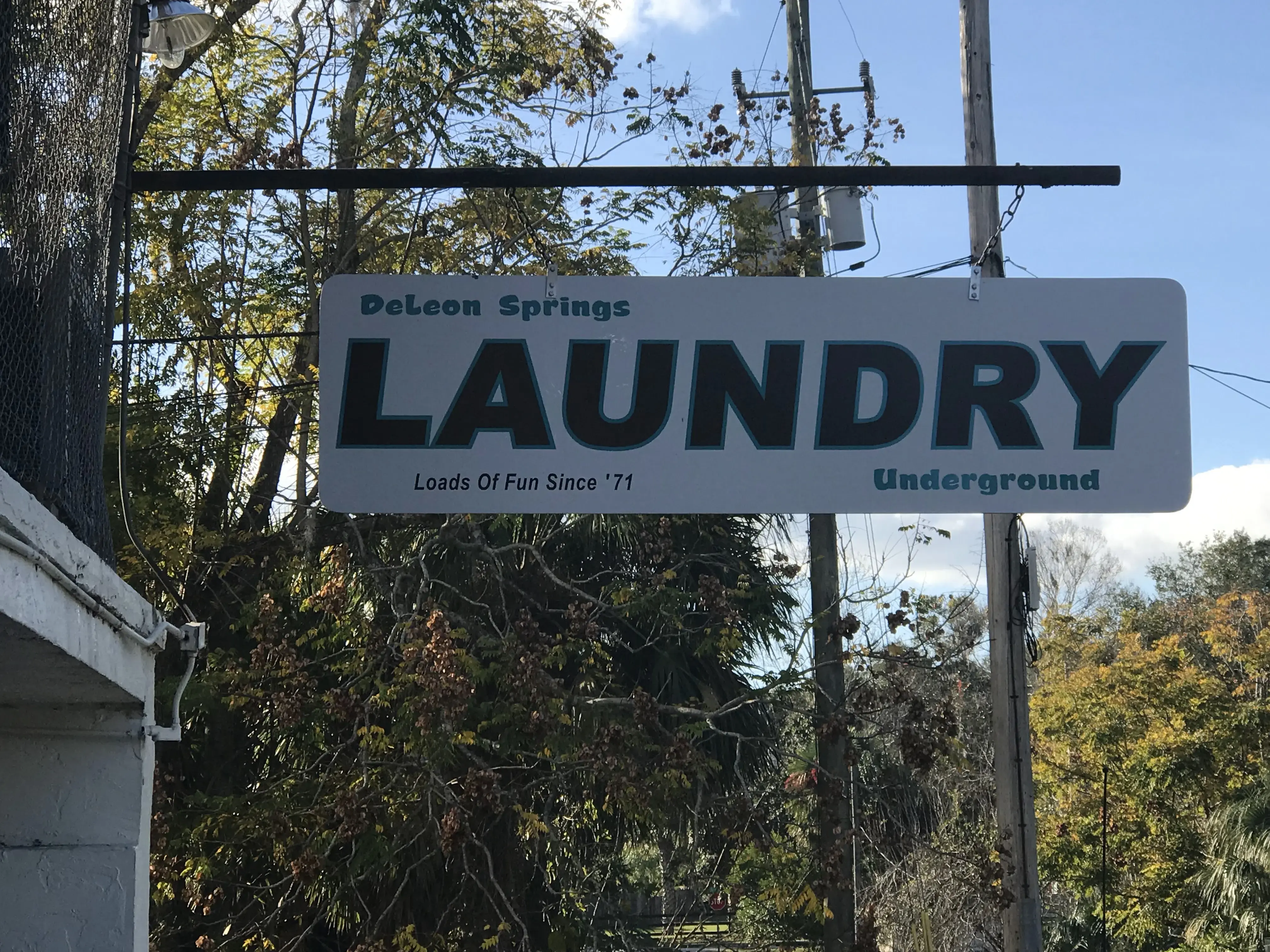 Golden Tide Laundromat - Image 2