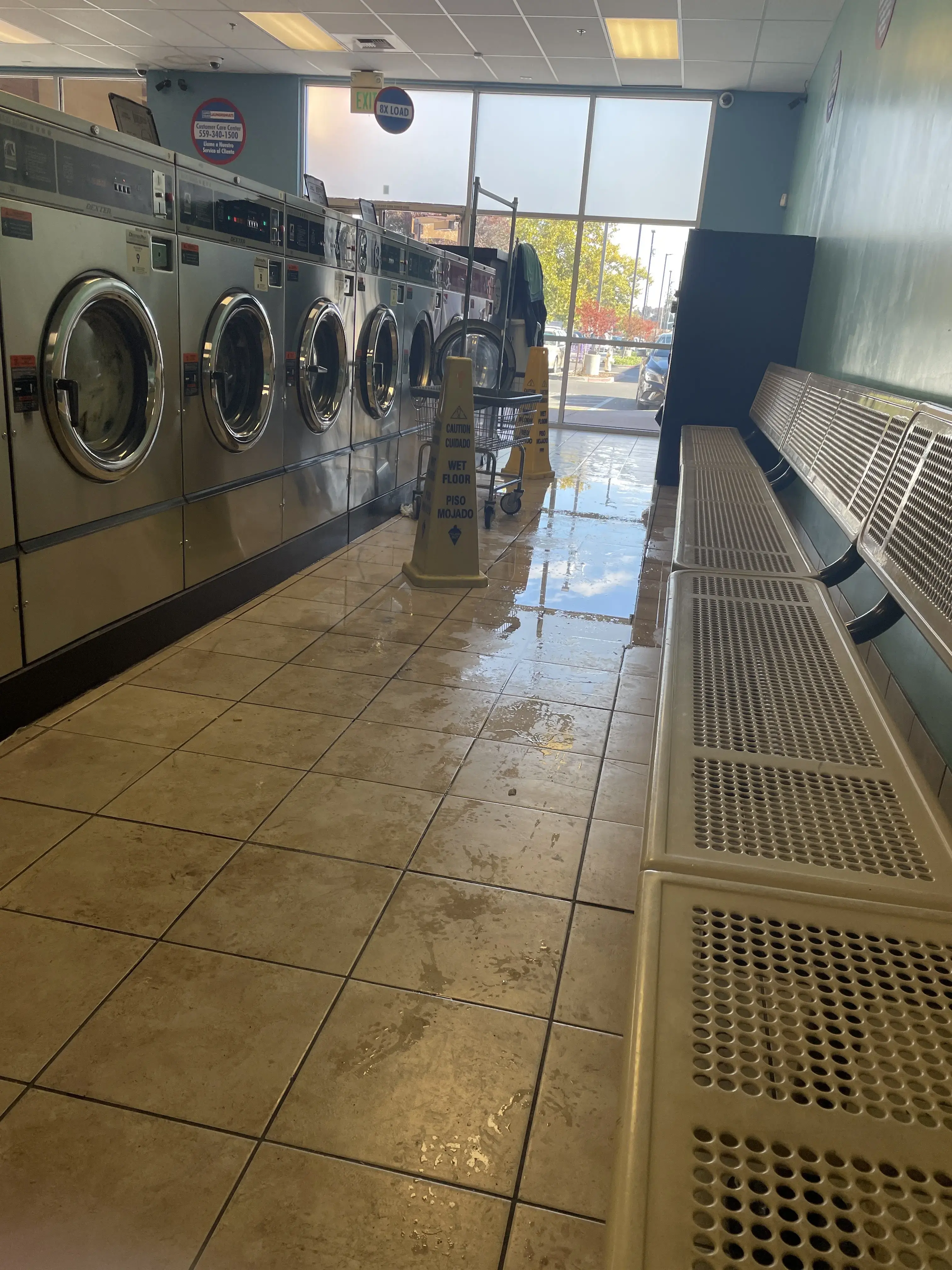 Golden Valley Wash N' Dry - Image 1