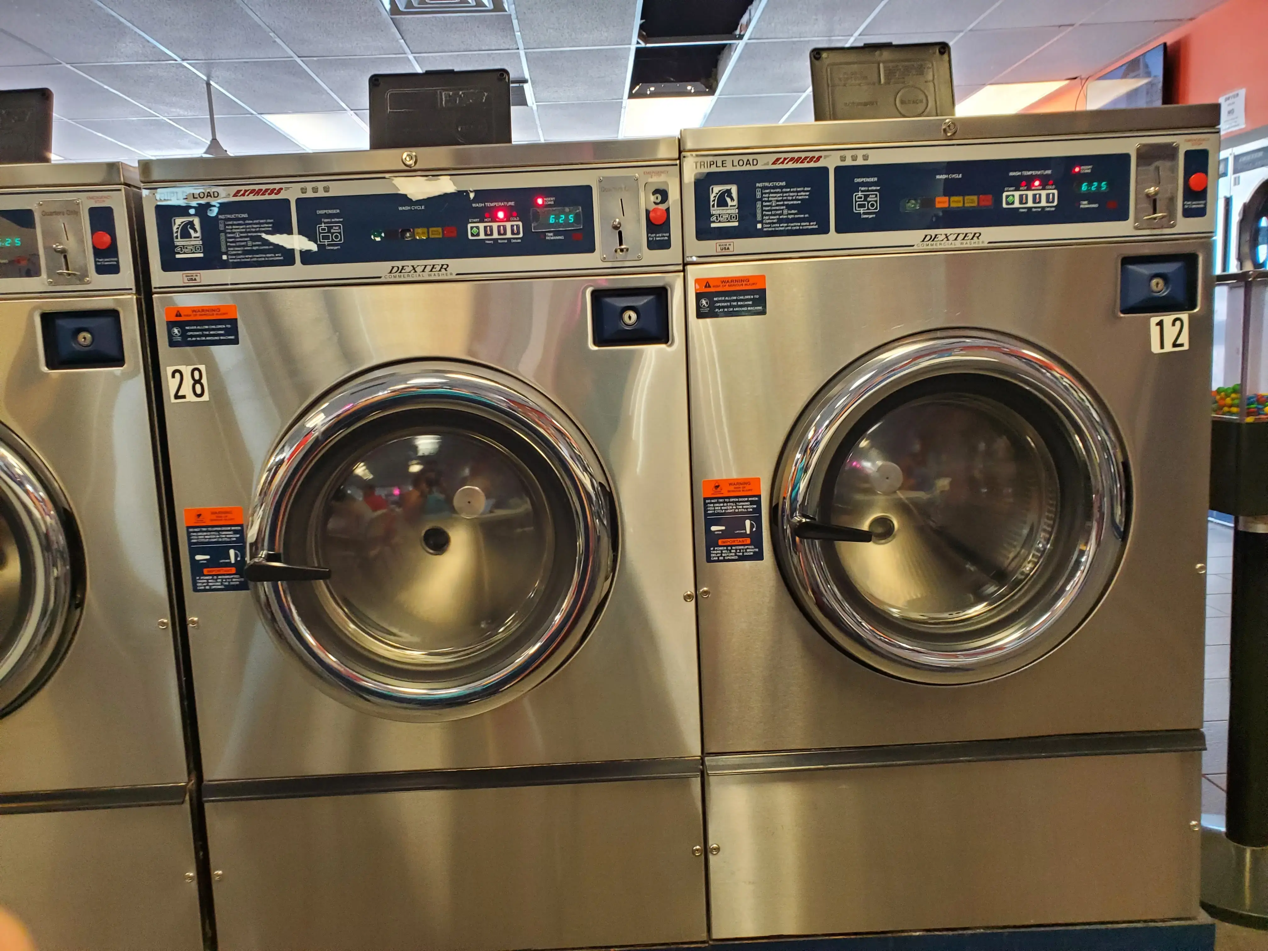 Golden Wash Laundromat - Image 1