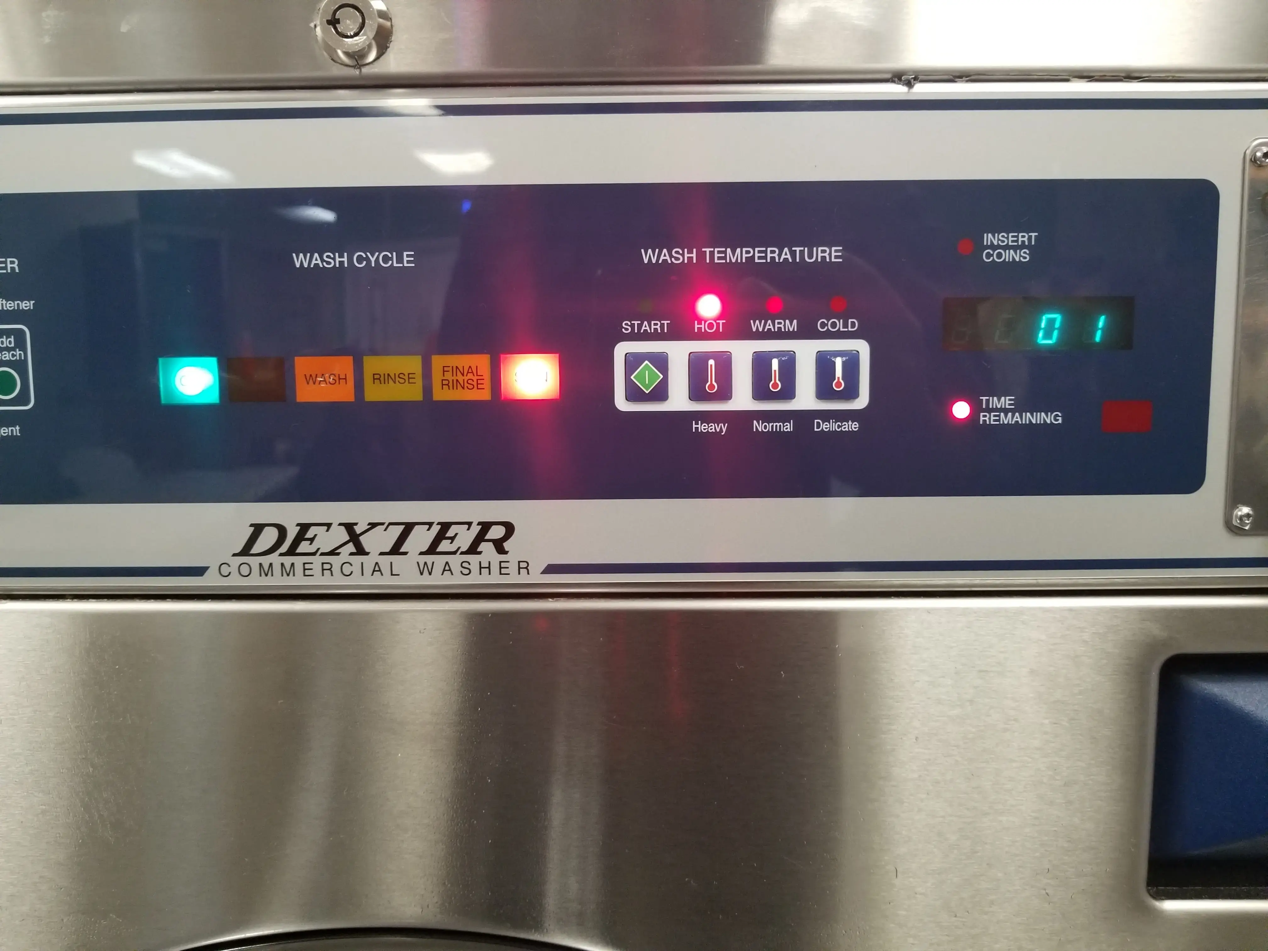 Golden Wash Laundromat - Image 18