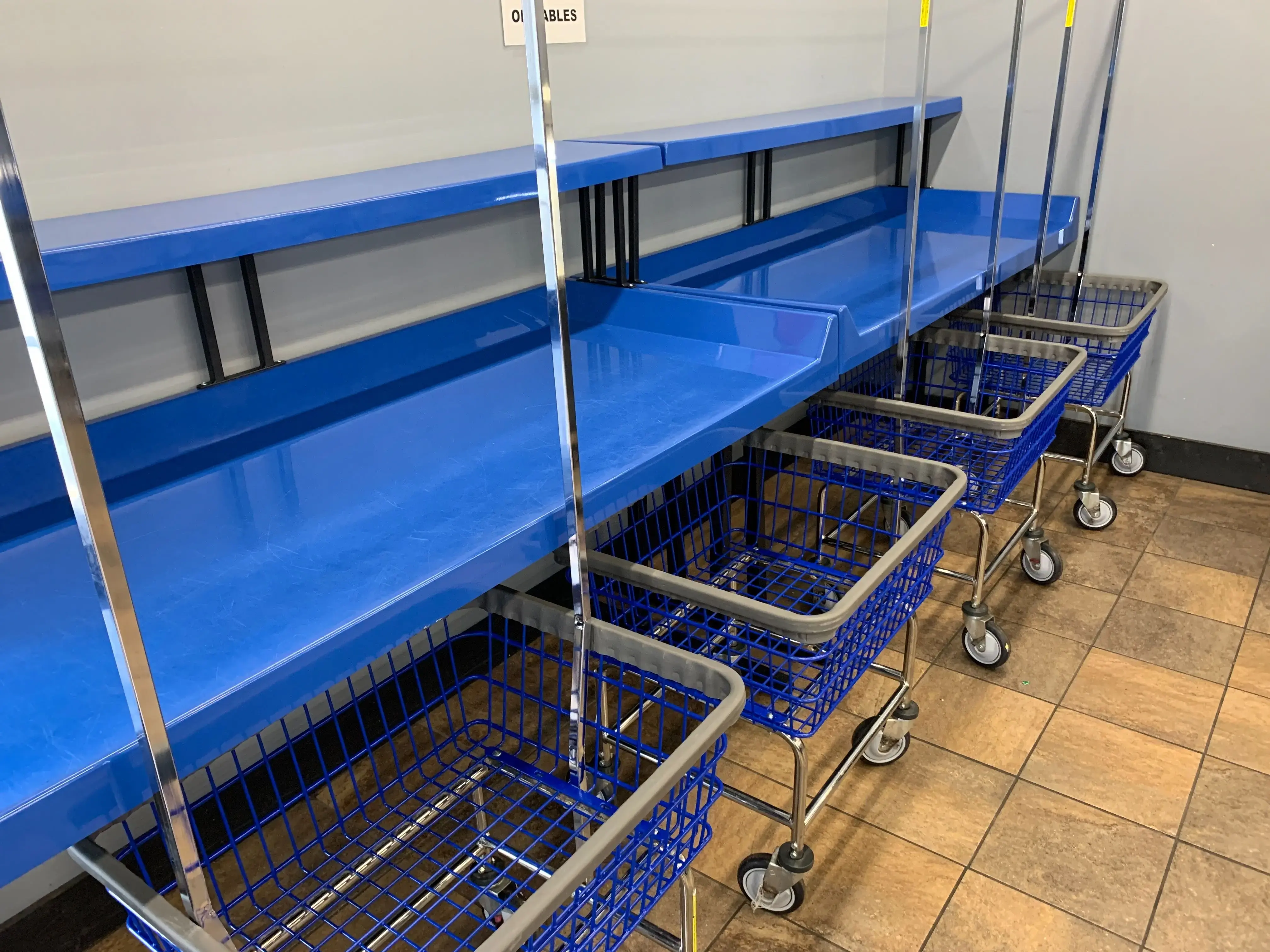 Golden Wash Laundromat thumbnail 5