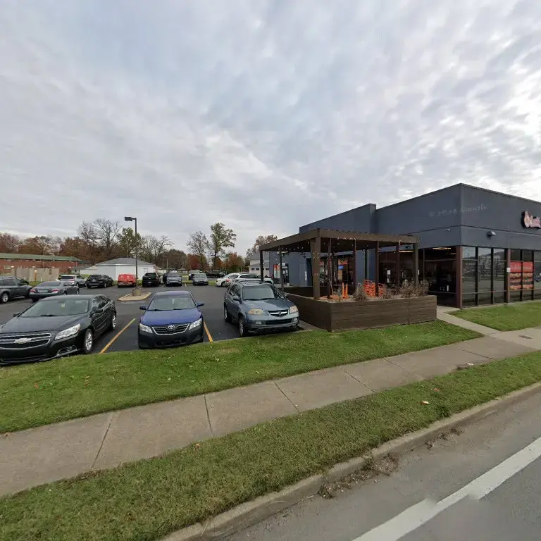 Golden Wash Laundromat thumbnail 9