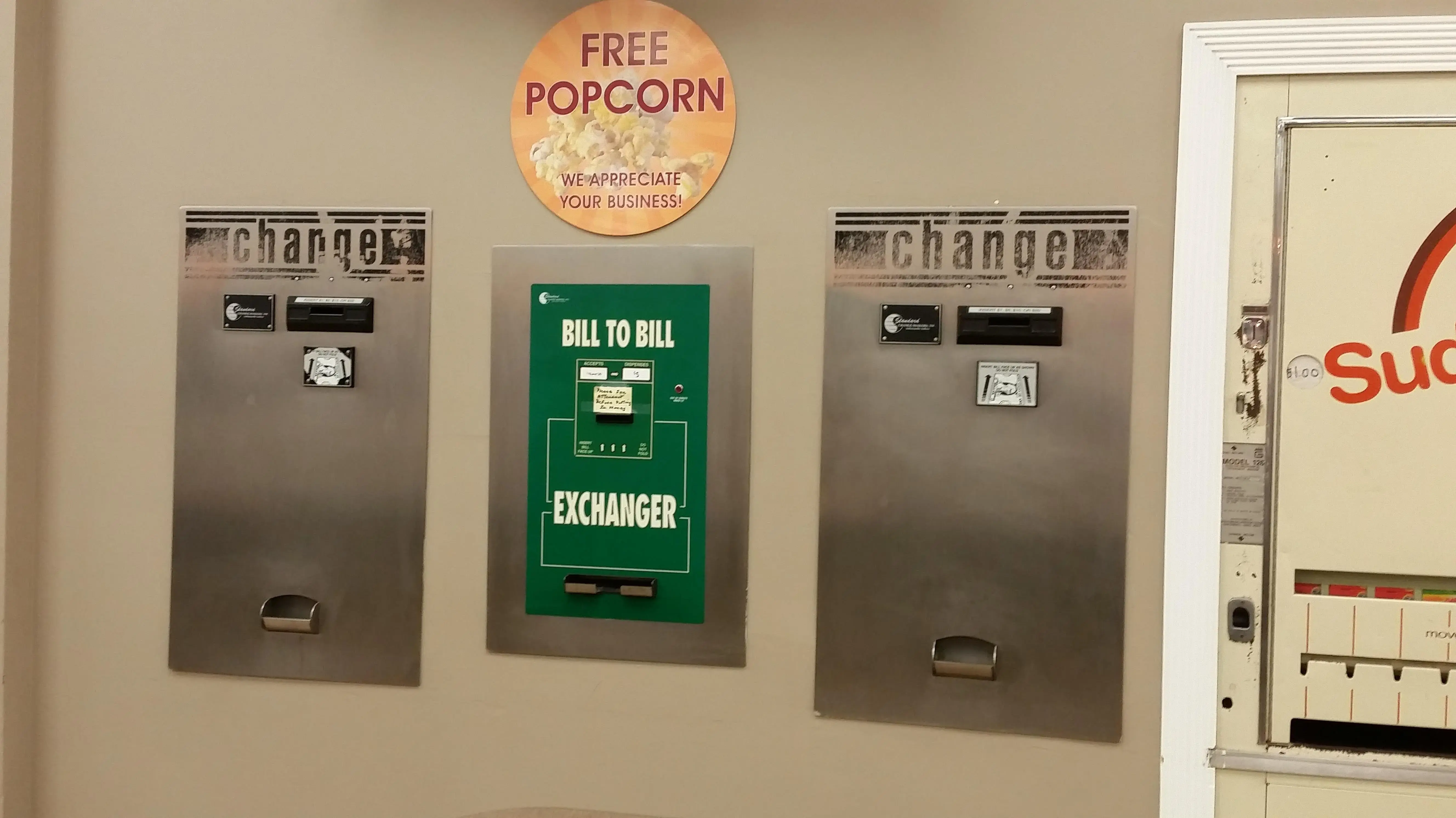 Golden Wash Laundromat - Image 11