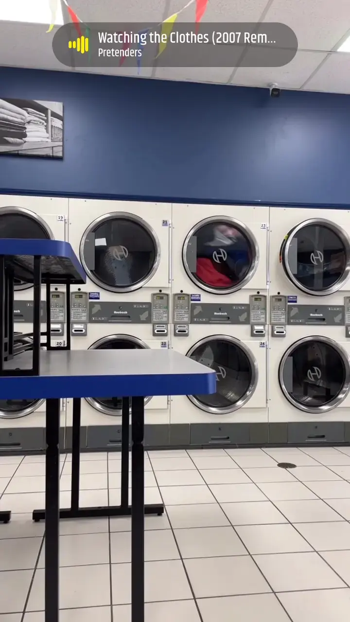 Golf Road Laundromat - Image 2