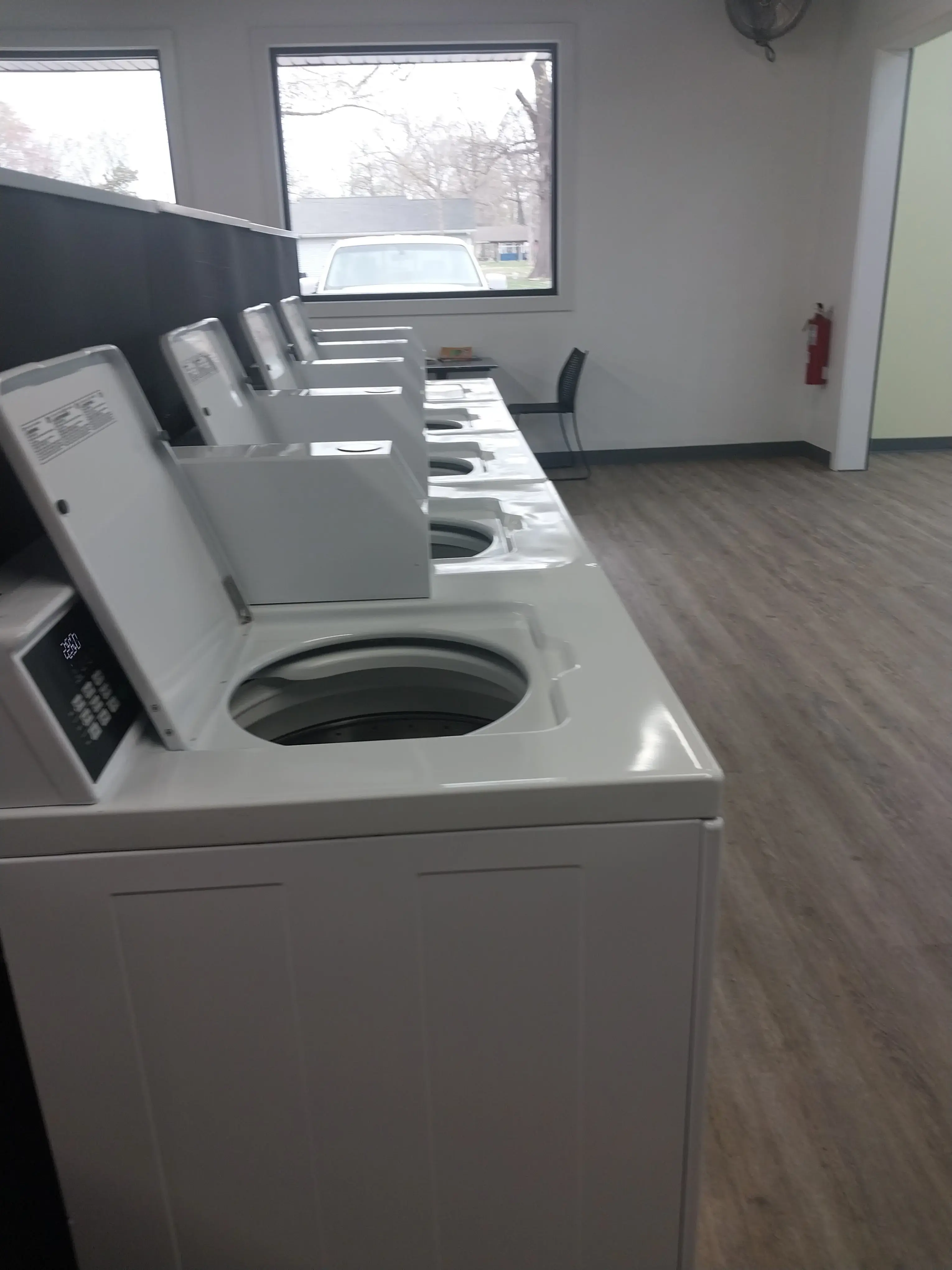 Good & Clean Laundry - Image 20