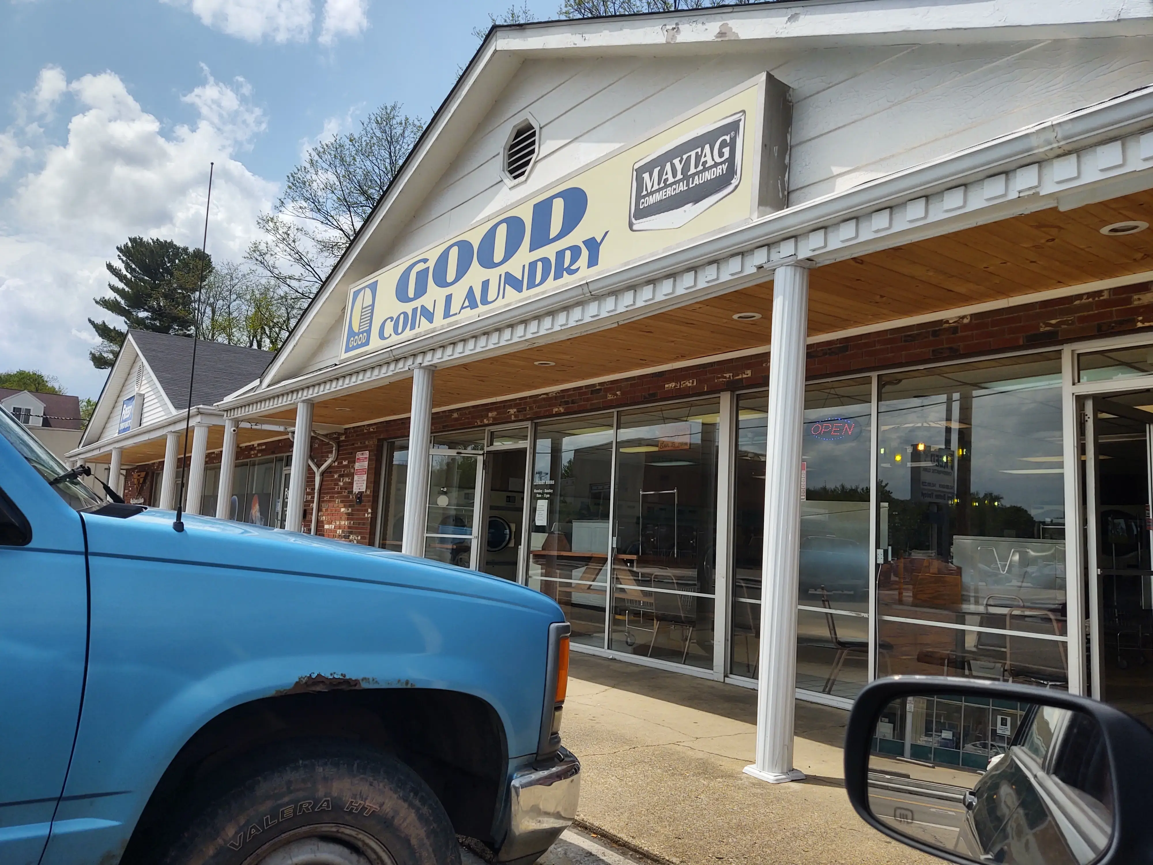 Good Dry Cleaners & Laundromat thumbnail 16