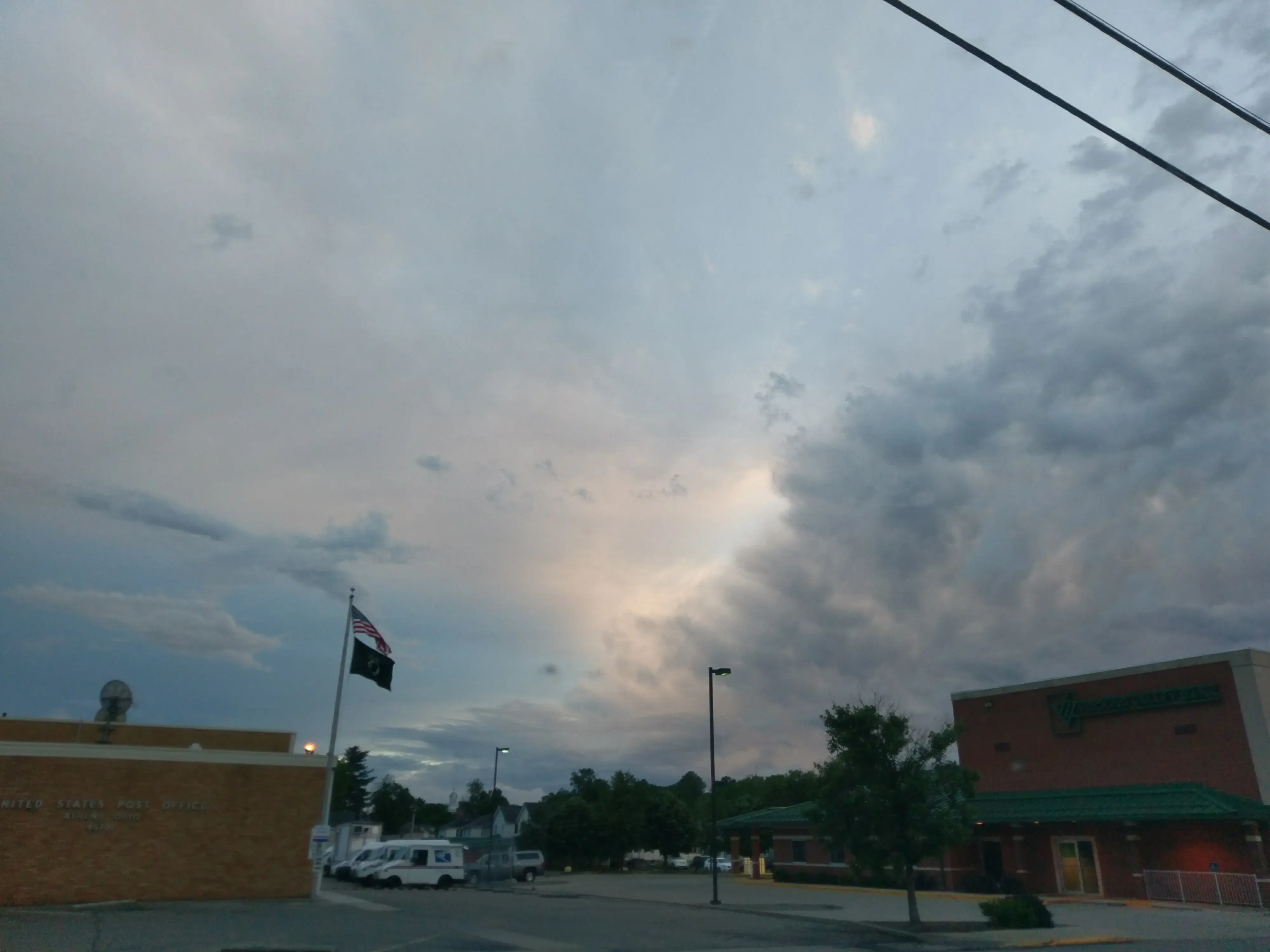 Good Dry Cleaners & Laundromat thumbnail 4