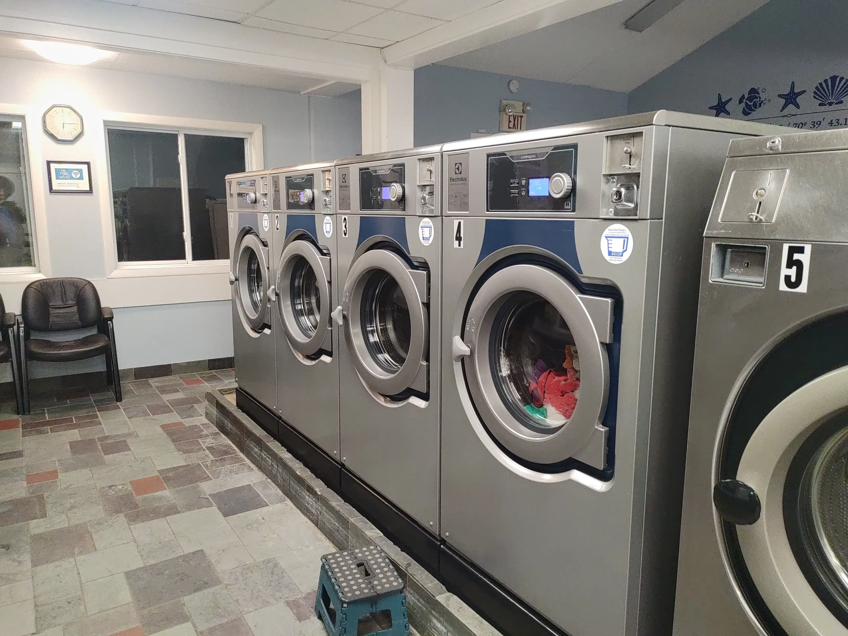 Good Harbor Laundry thumbnail 2