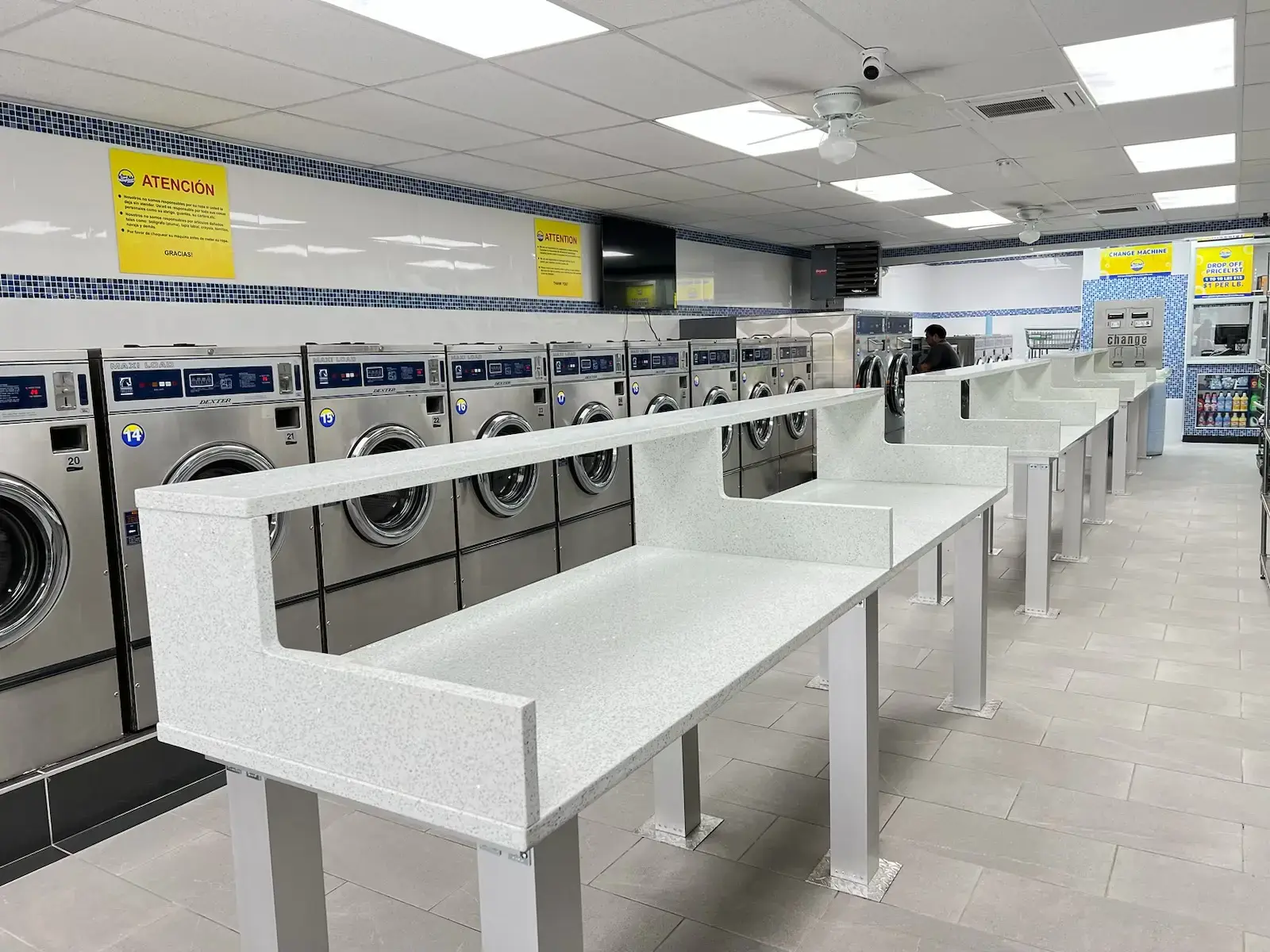 Good Neighbor Laundromat thumbnail 8