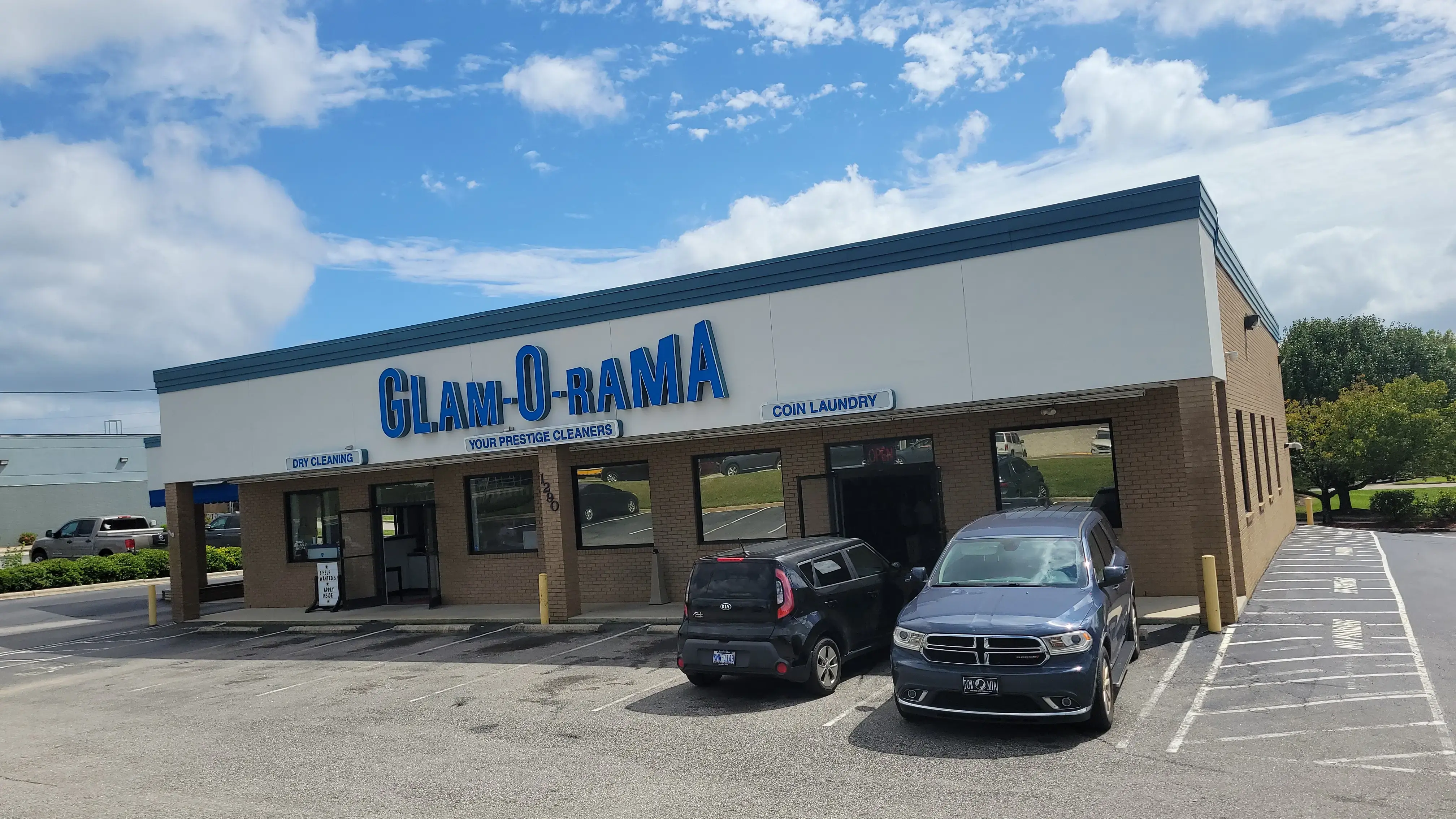 Goodwin's Glam-O-Rama - Image 2