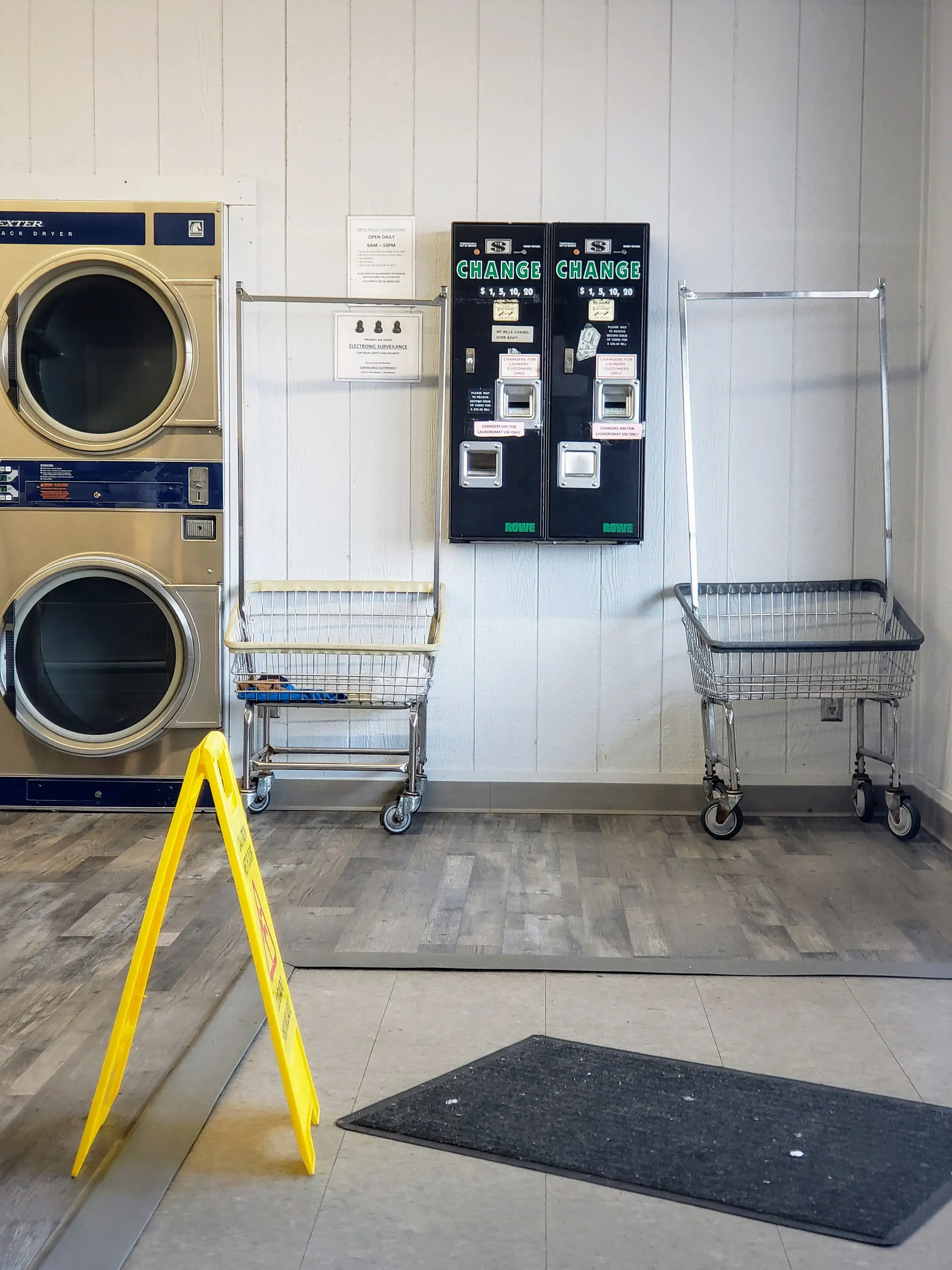 Granada Coin Laundromat thumbnail 7