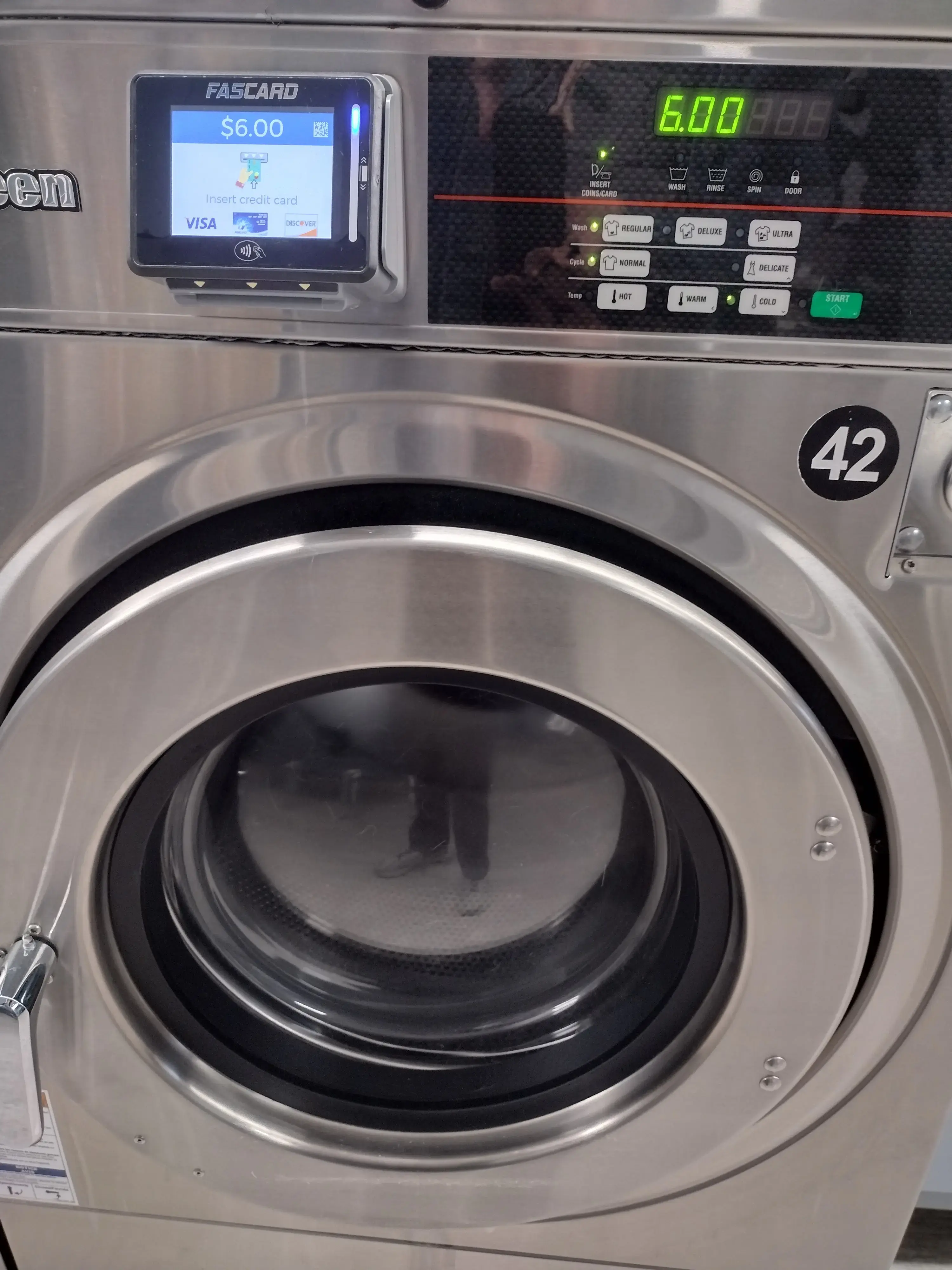 Granada Coin Laundromat thumbnail 6