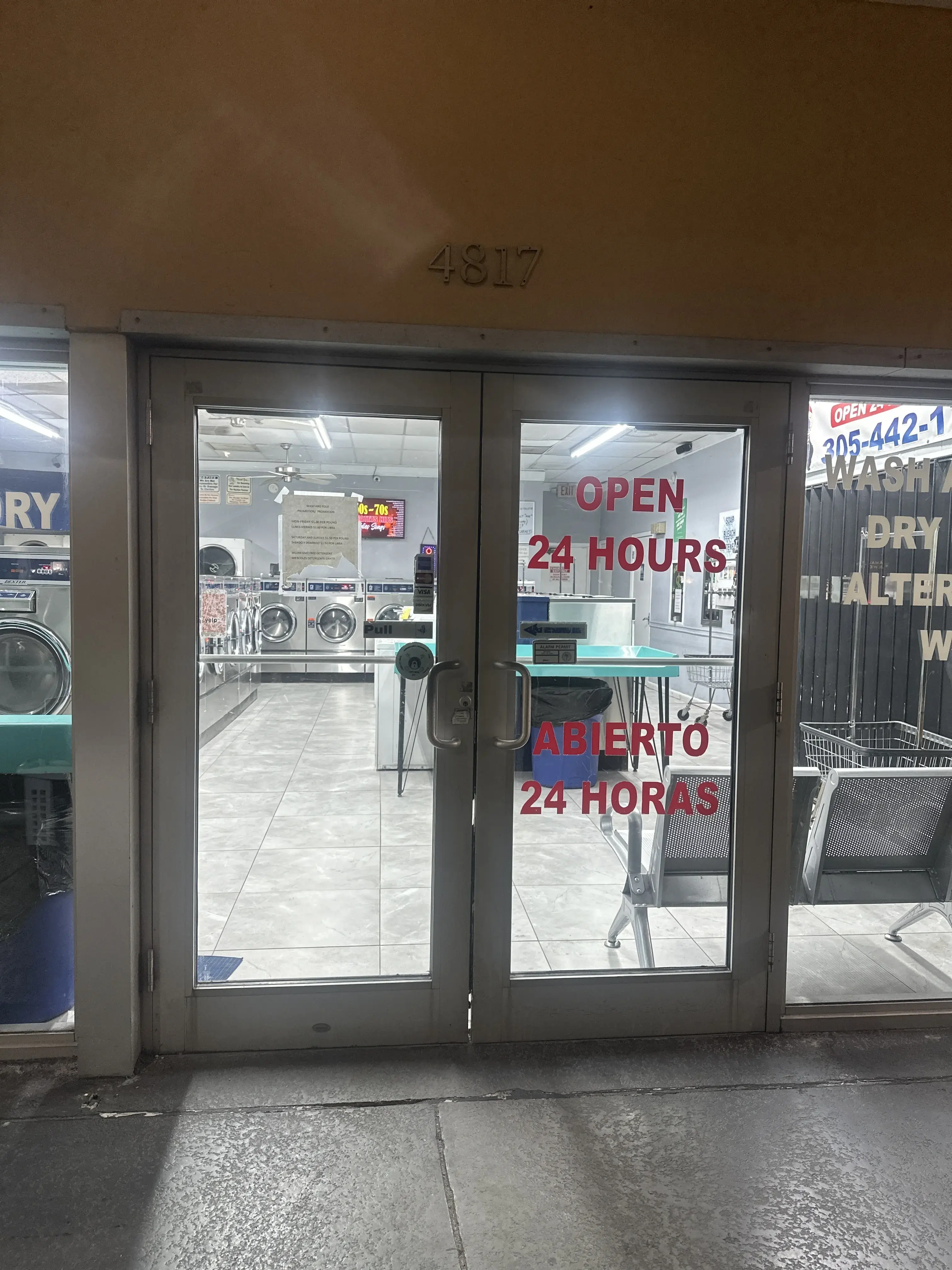 Granada Coin Laundry - Image 5