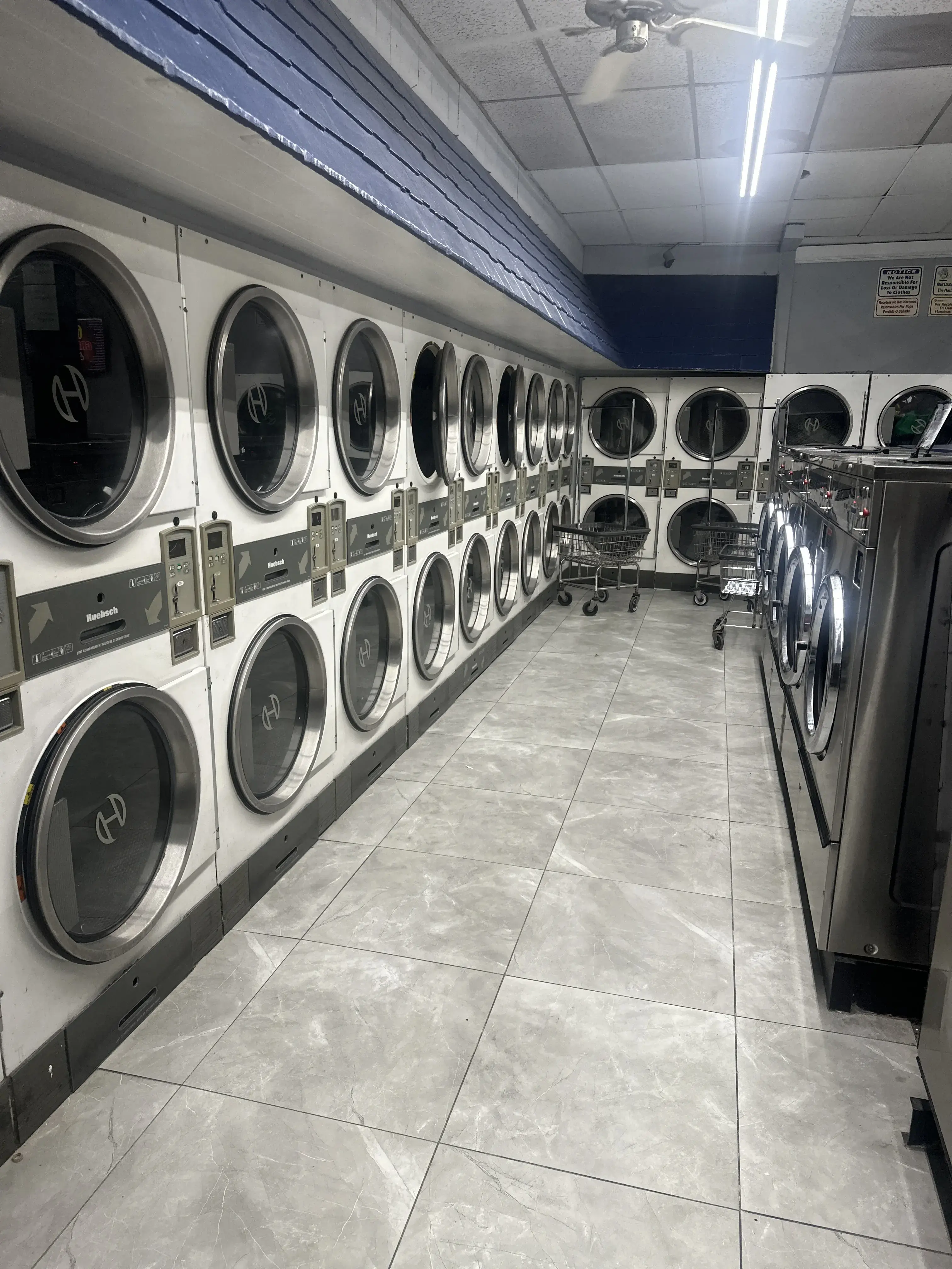 Granada Coin Laundry - Image 14