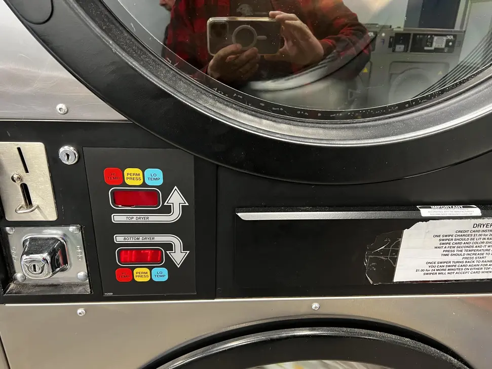 Grand Lake Laundromat thumbnail 8