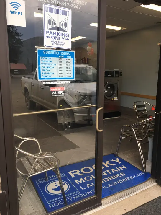 Grand Lake Laundromat thumbnail 11