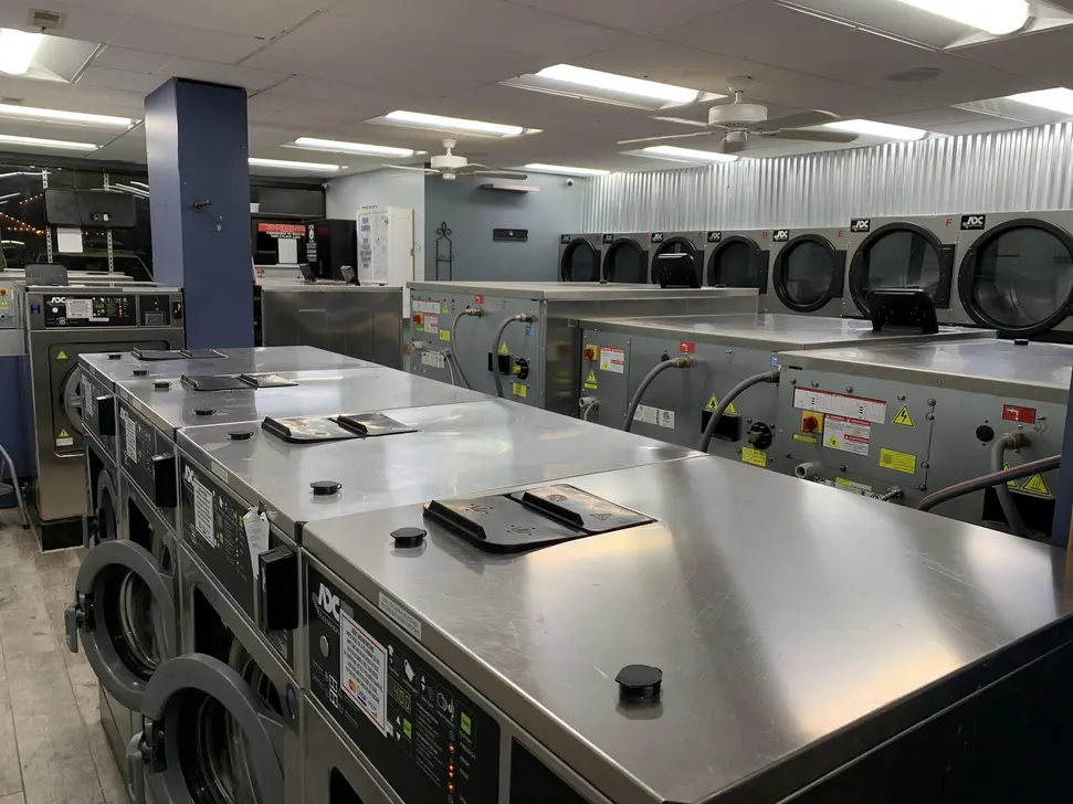 Grand Lake Laundromat thumbnail 5