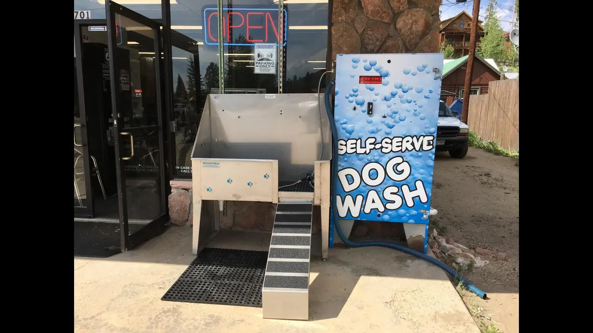 Grand Lake Laundromat - Image 13