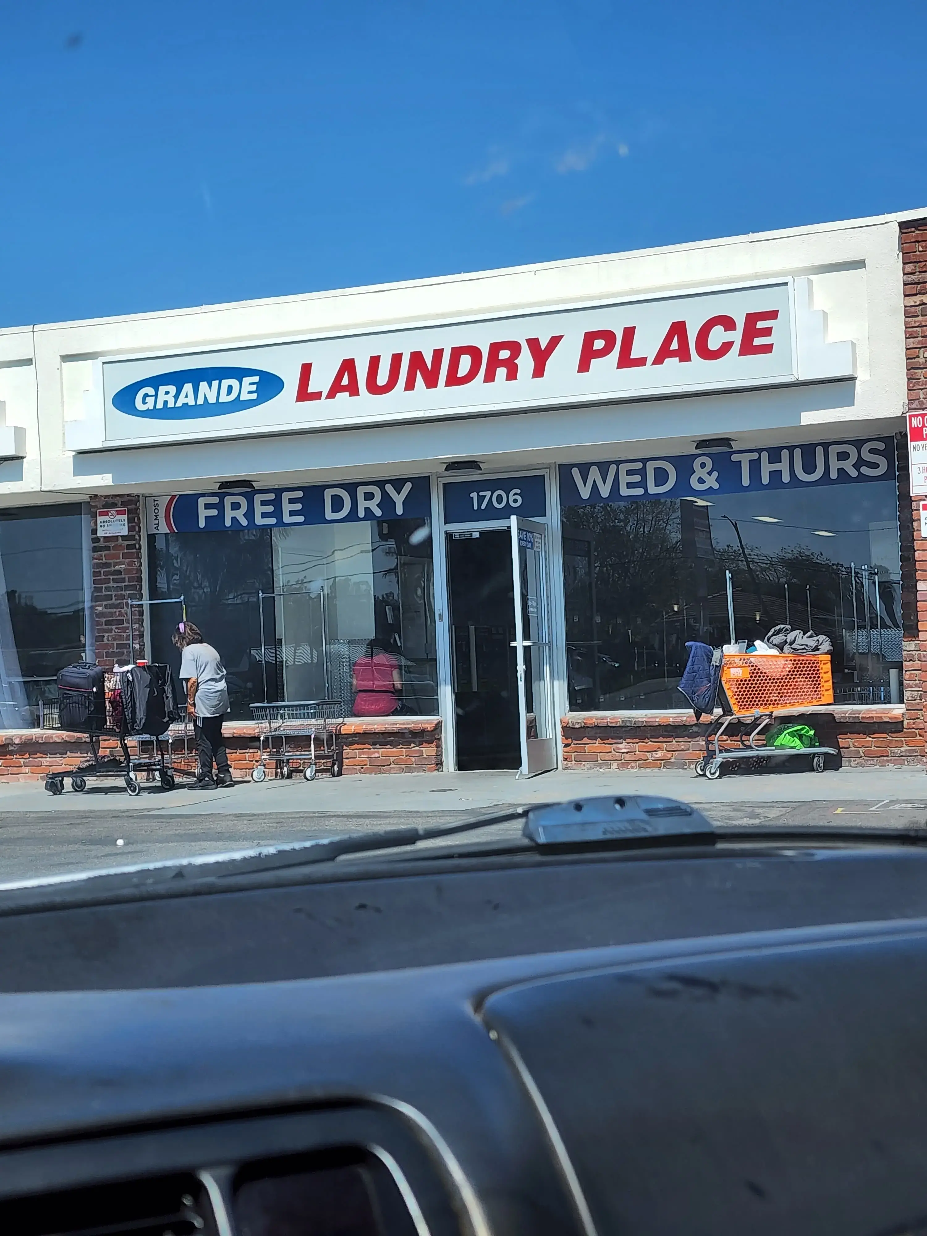 Grande Laundry Place thumbnail 2