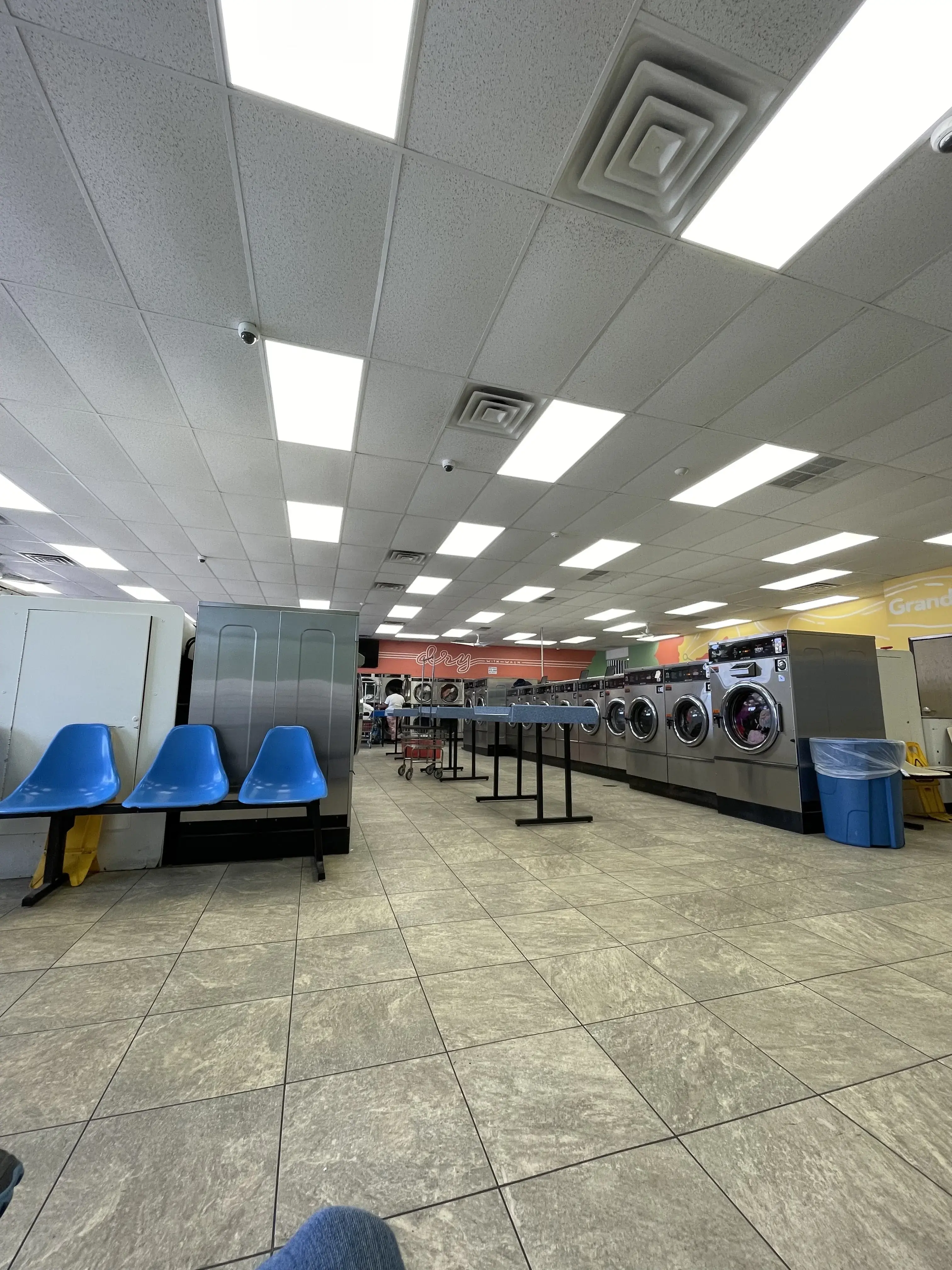 Grandview Coin Laundry thumbnail 9